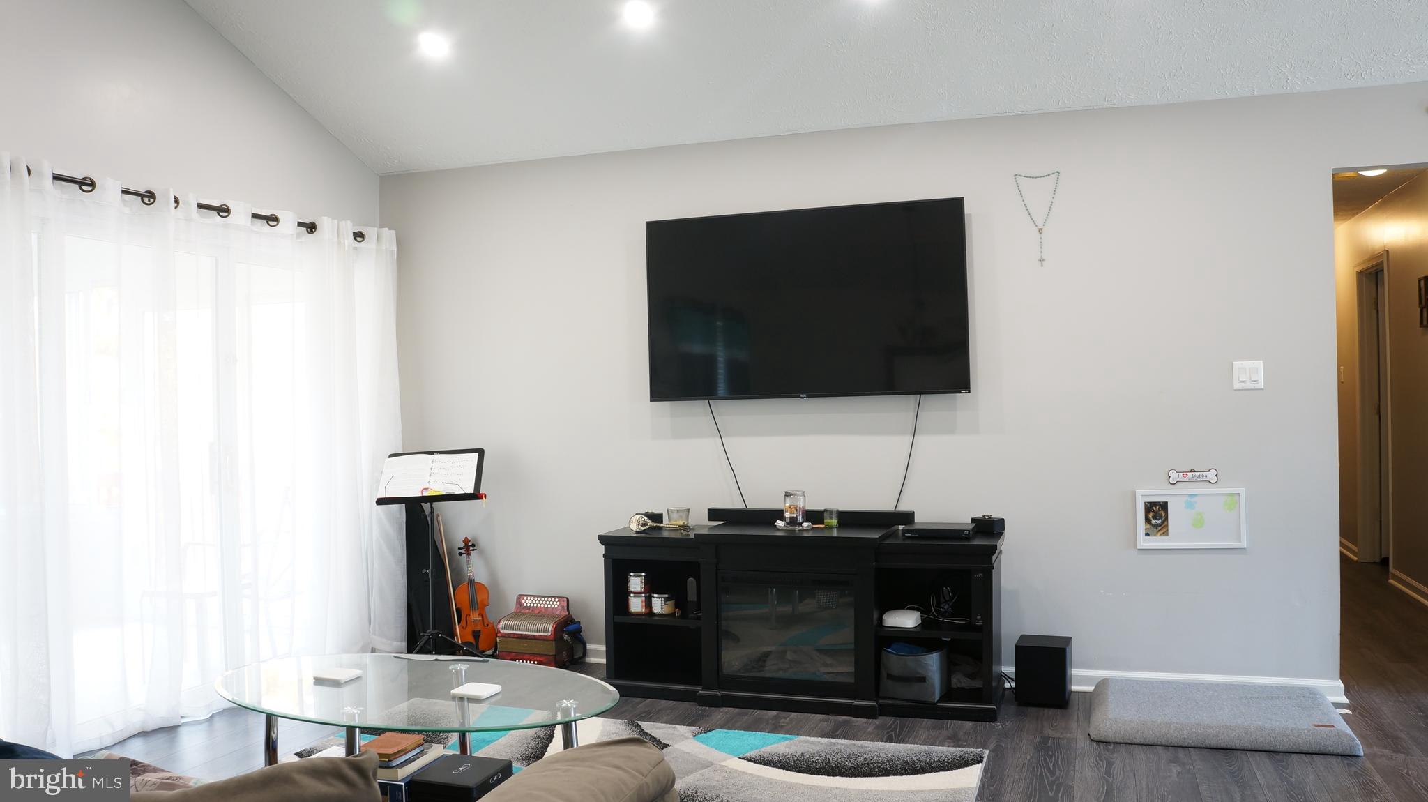 FREDERICKTOWNE ESTATES - Residential