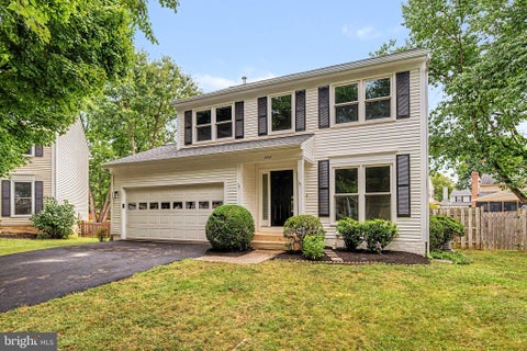 Photo of 1208 Musket Court NE, LEESBURG, VA 20176 (MLS # VALO2136510)
