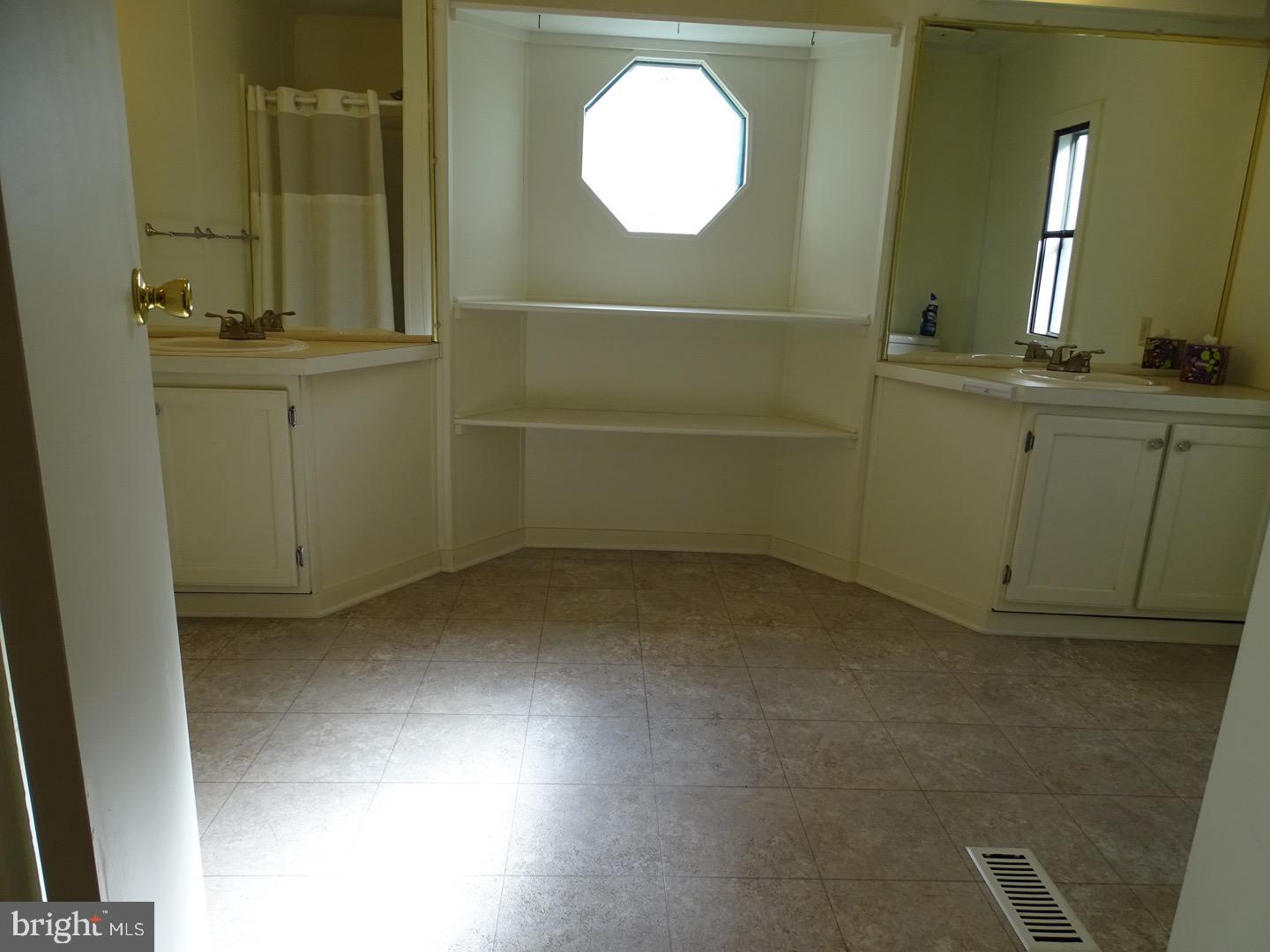 G&G ASHTON HEIGHTS - Residential