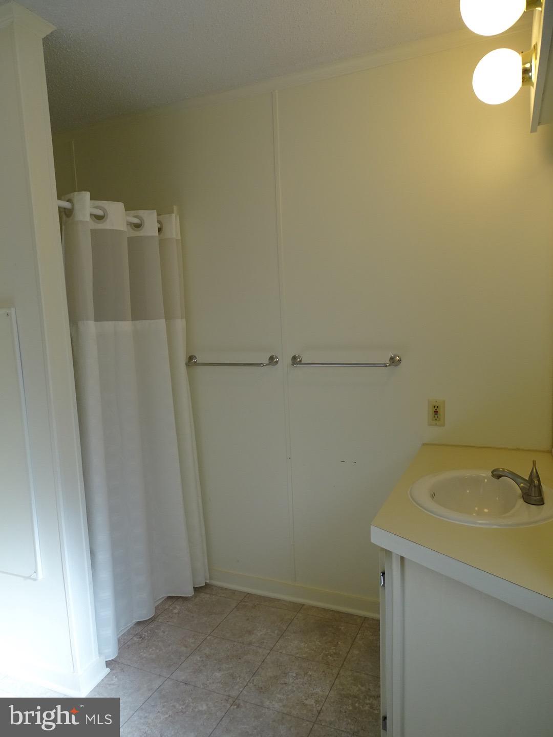 G&G ASHTON HEIGHTS - Residential