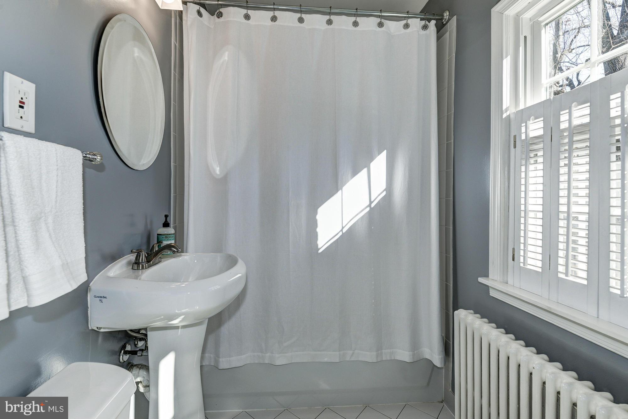 WOODSIDE - Residential