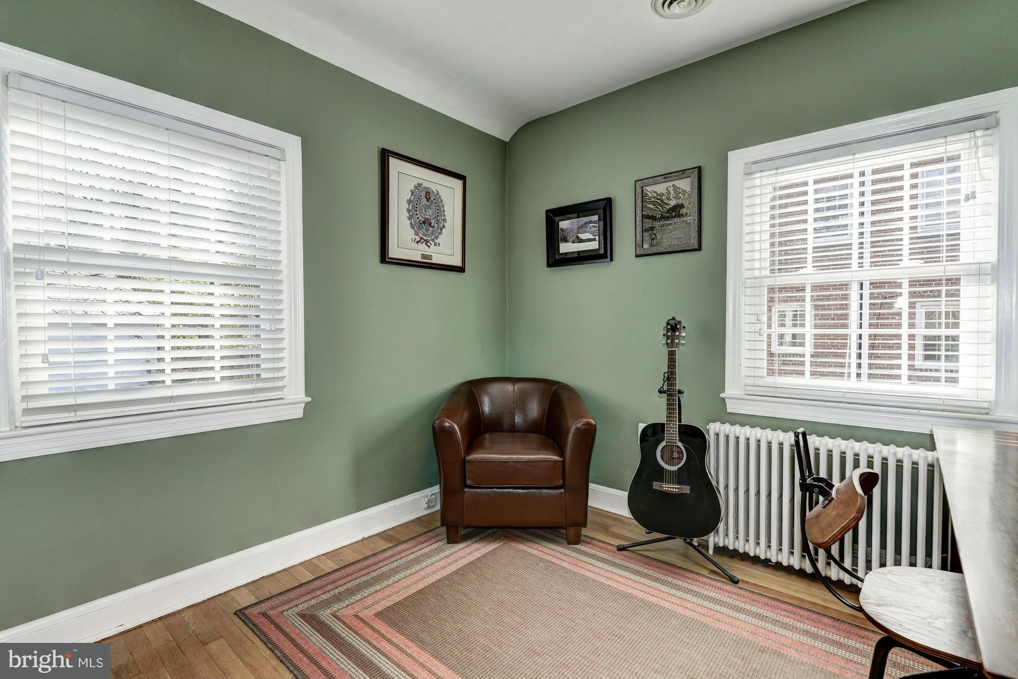 WOODSIDE - Residential