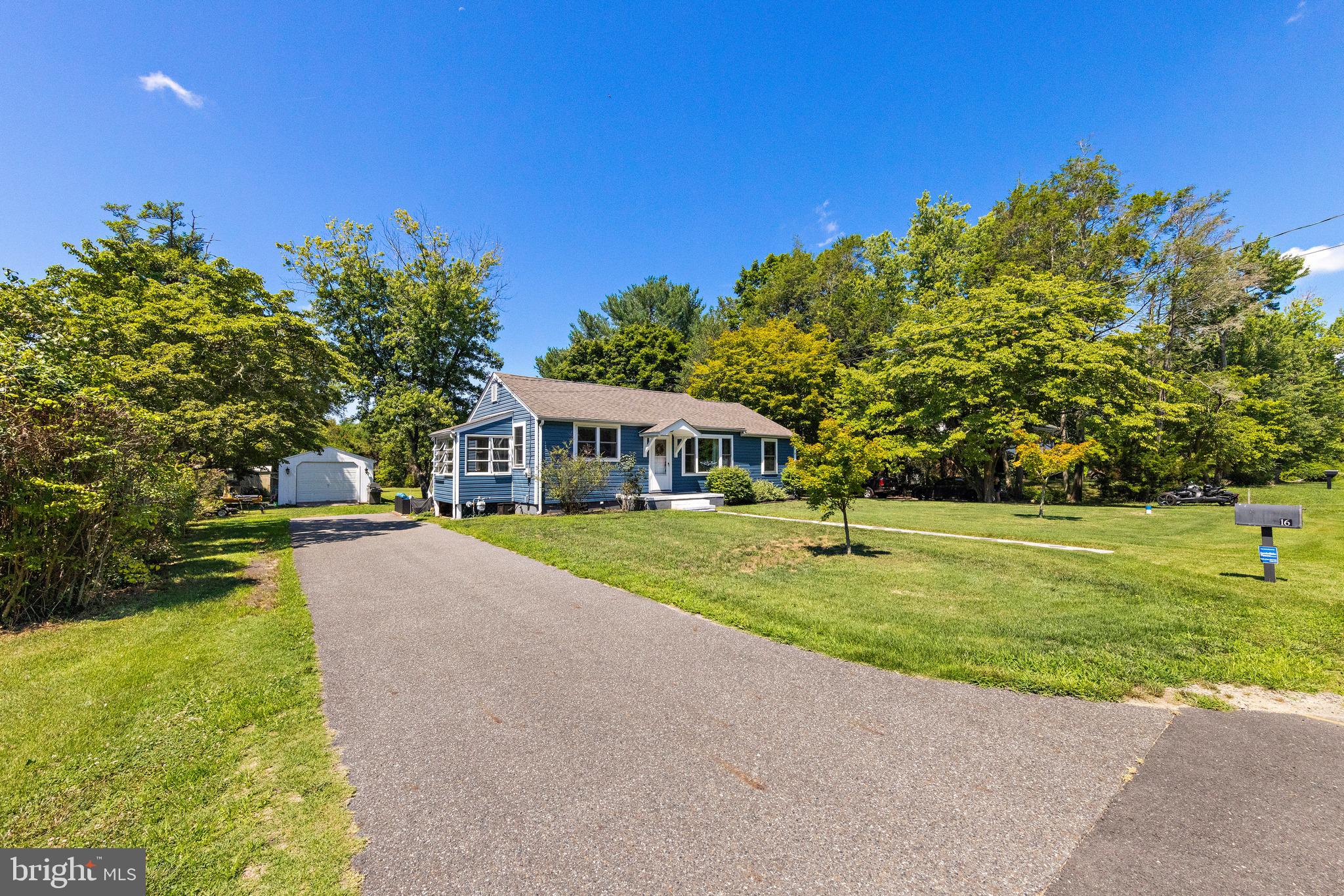 16 S MAPLE AVENUE