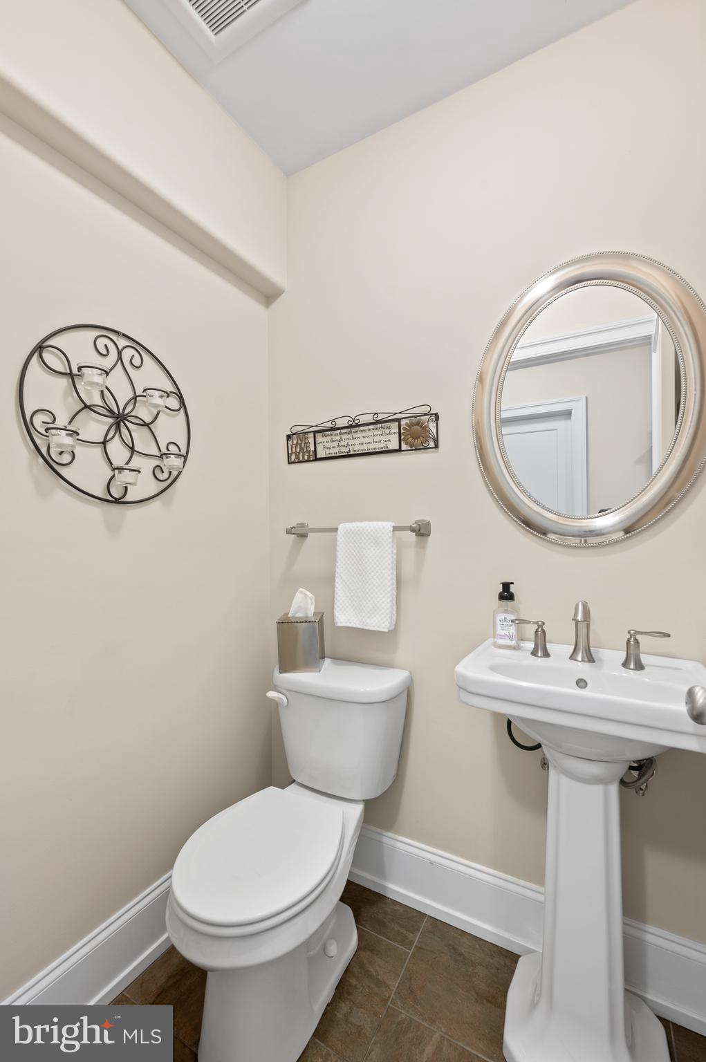 BENJAMIN HILL - Residential