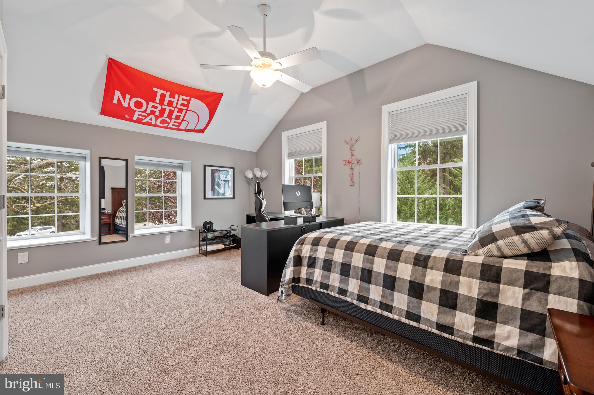 BENJAMIN HILL - Residential