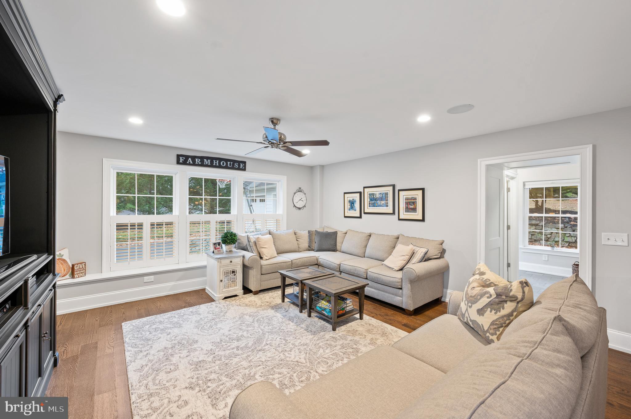 BENJAMIN HILL - Residential