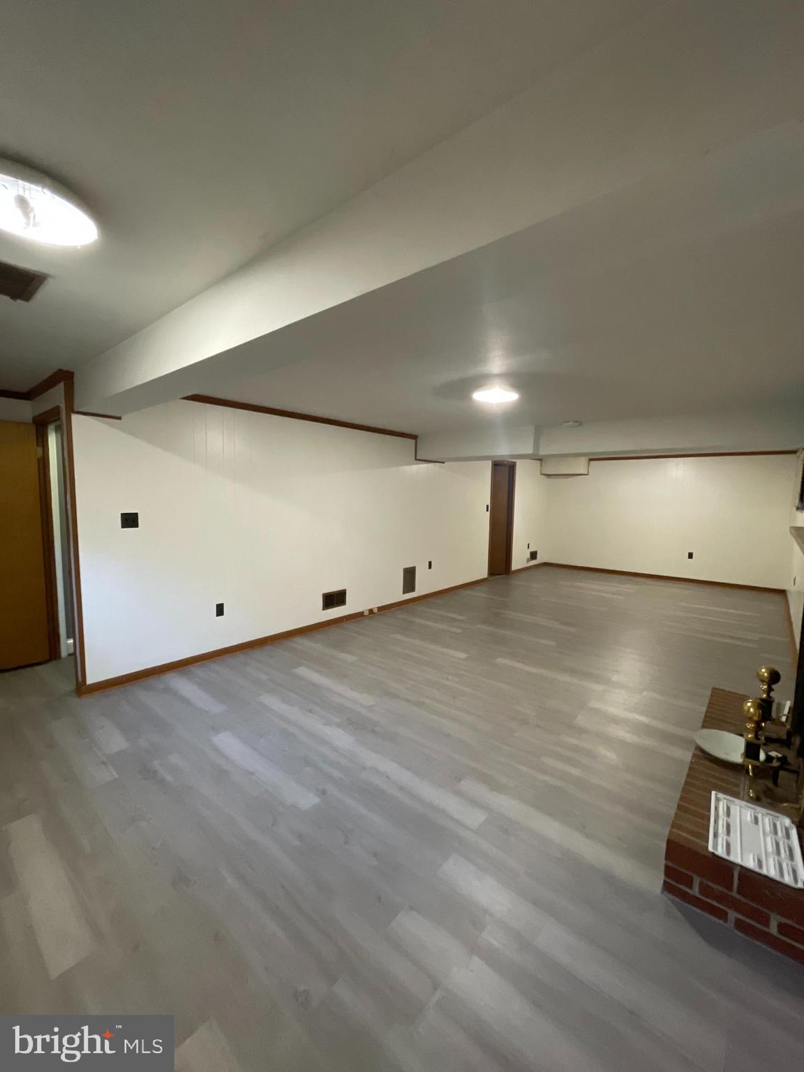 COLLEGE PARK WOODS - Residential Lease