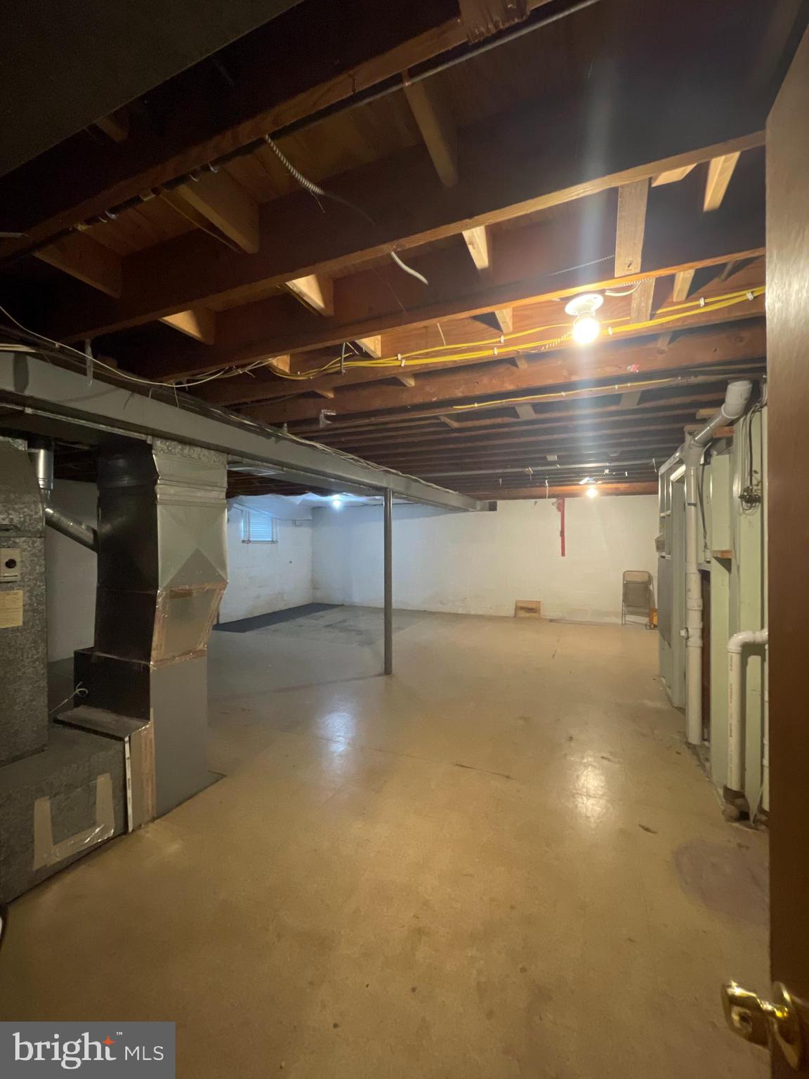 COLLEGE PARK WOODS - Residential Lease