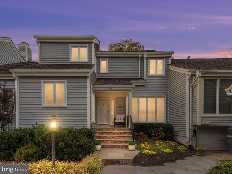 1303 WEDGEWOOD MANOR WAY RESTON VA 20194