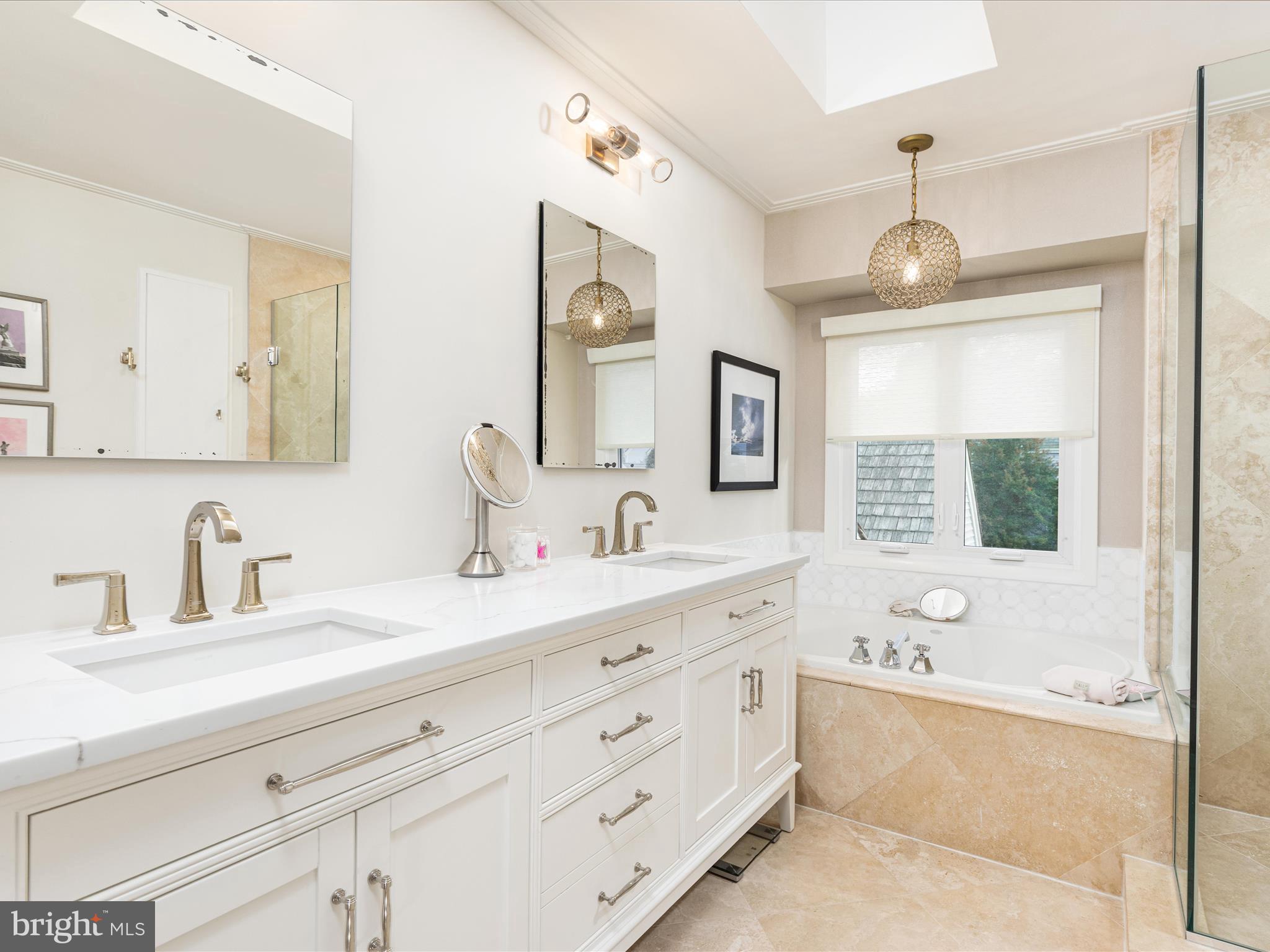 WEDGEWOOD - Residential