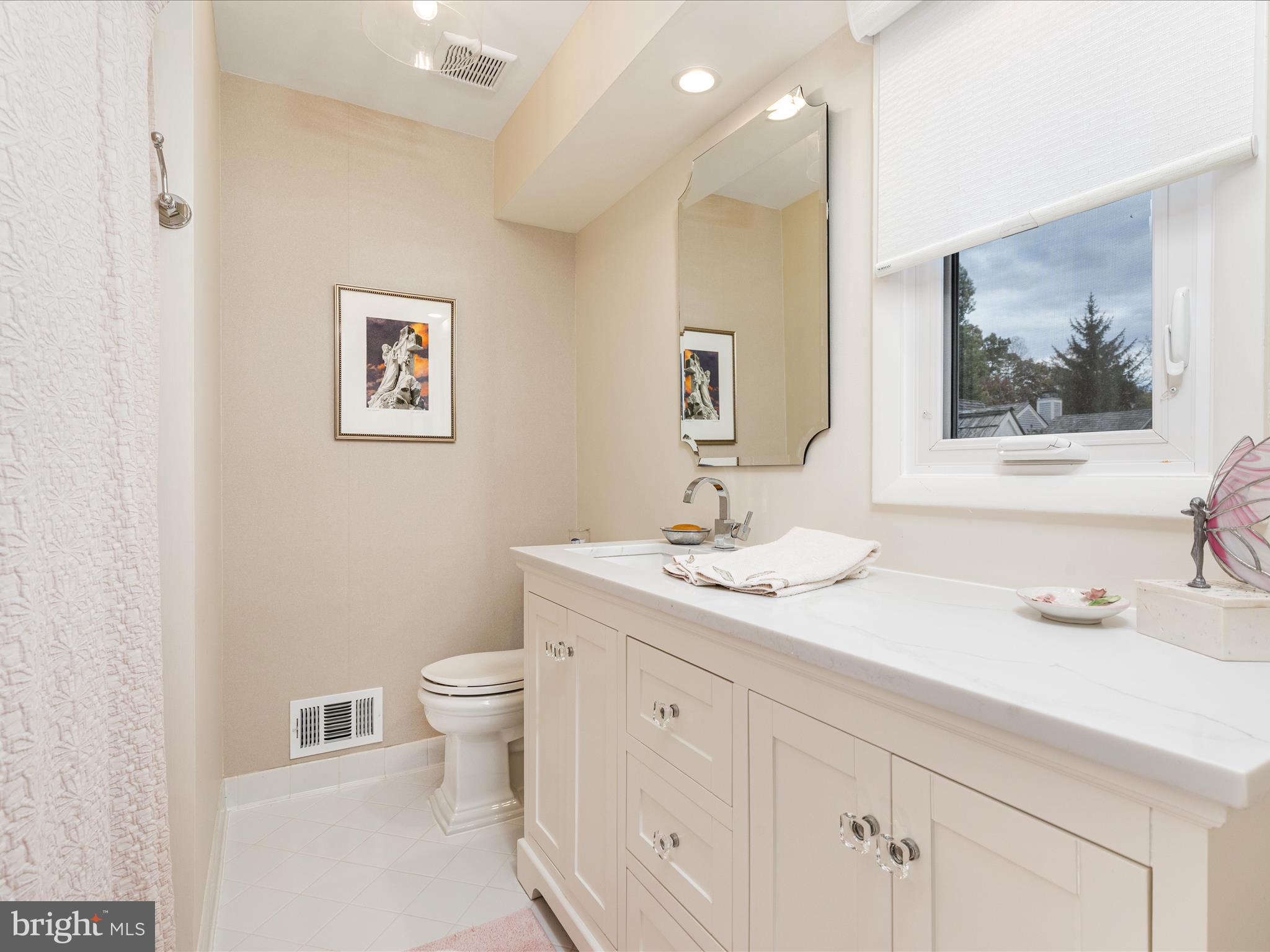 WEDGEWOOD - Residential