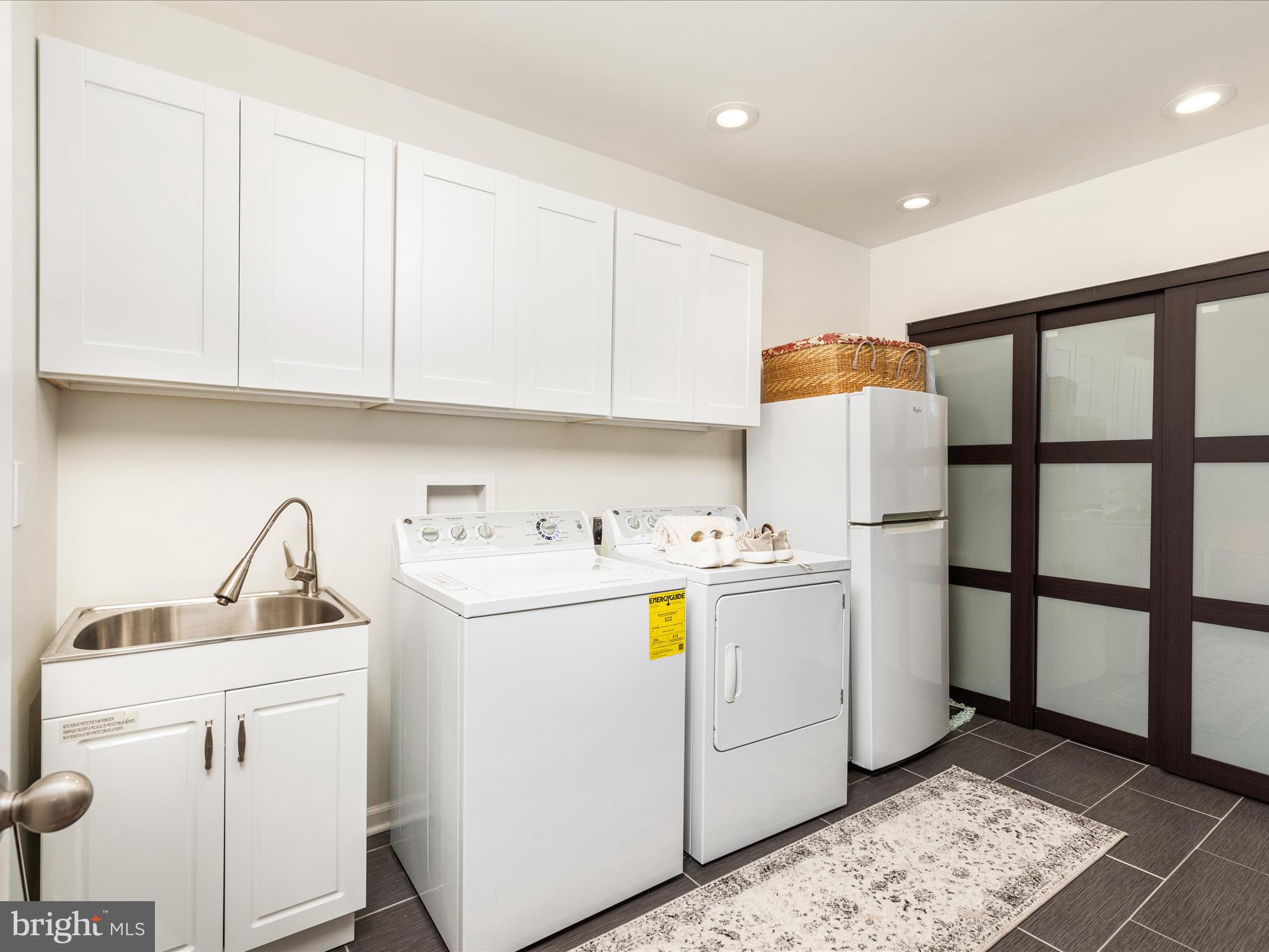 WEDGEWOOD - Residential