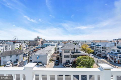 Photo of 820 Ocean Avenue, OCEAN CITY, NJ 08226 (MLS # NJCM2005862)