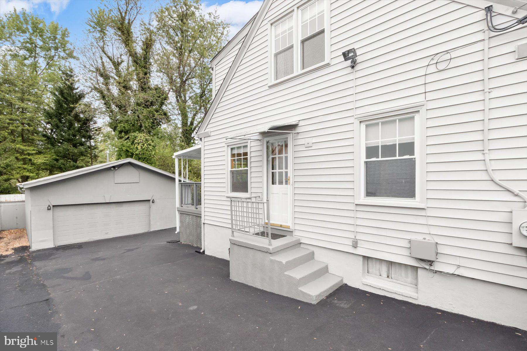 HOMEWOOD - Residential