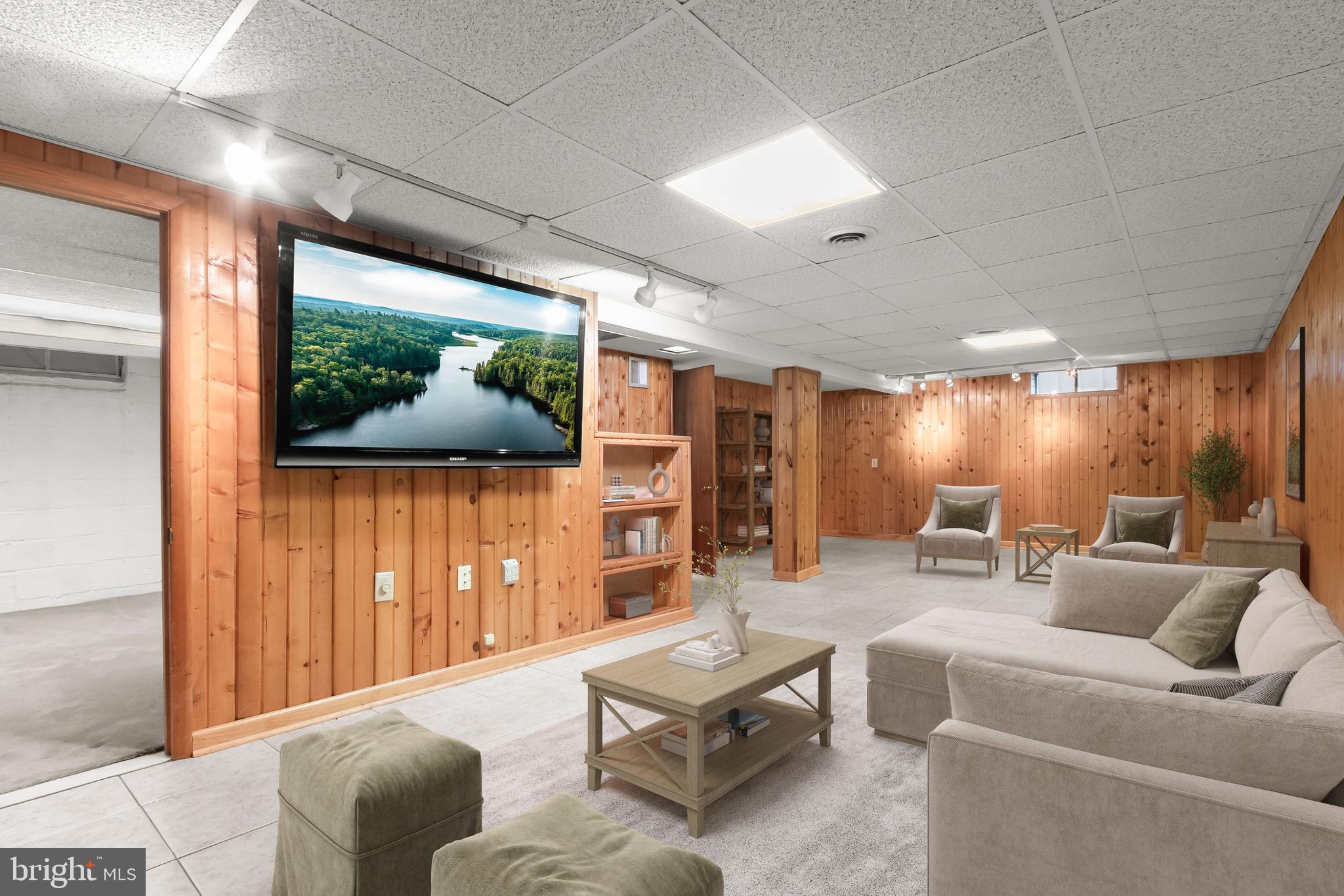 HOMEWOOD - Residential