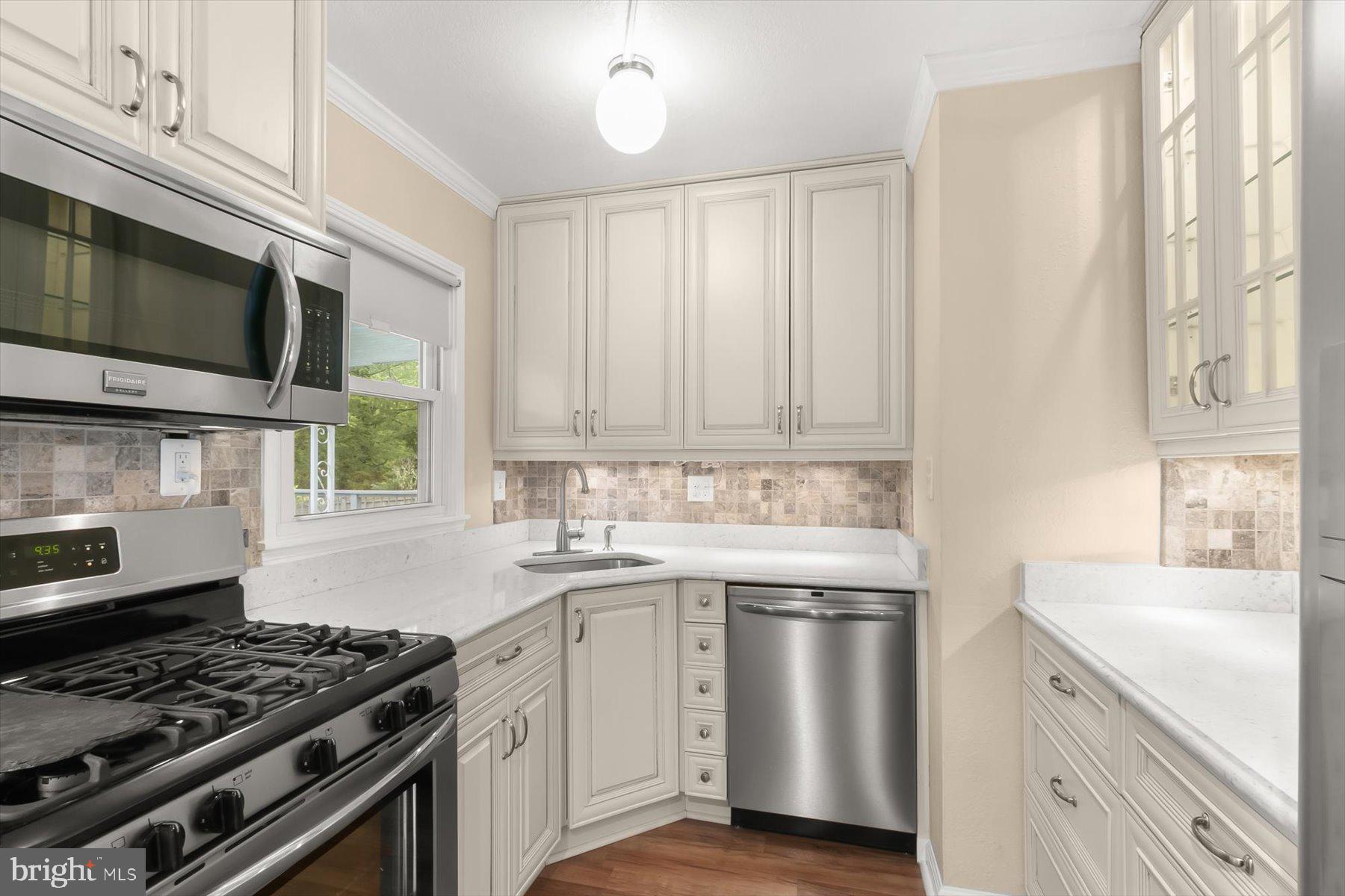 HOMEWOOD - Residential