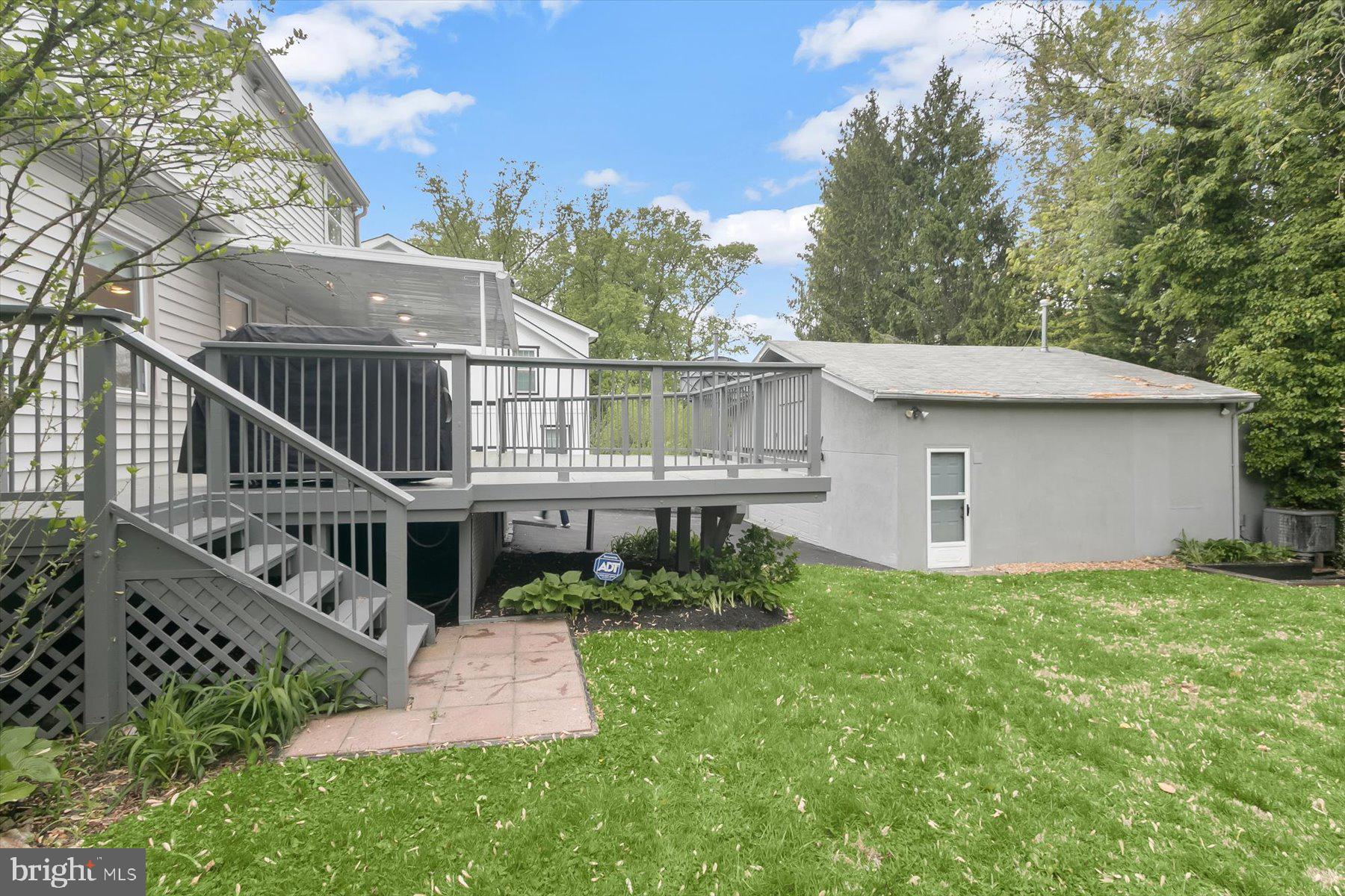 HOMEWOOD - Residential