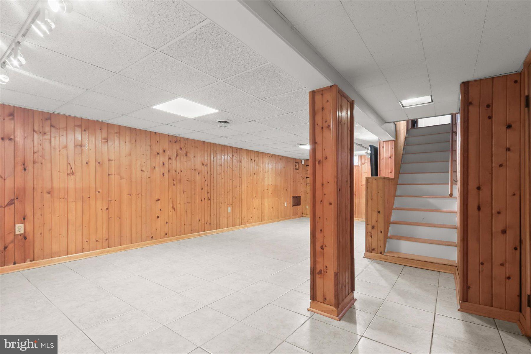 HOMEWOOD - Residential