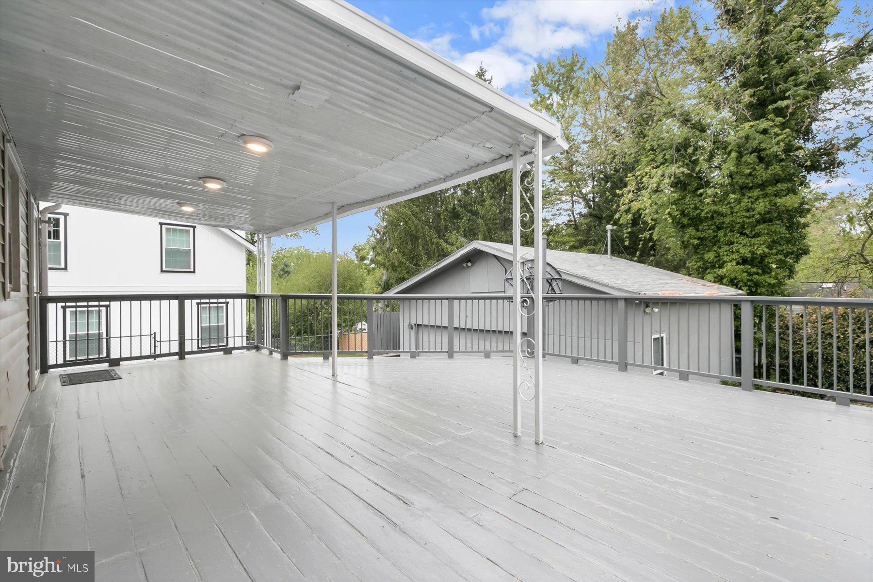 HOMEWOOD - Residential