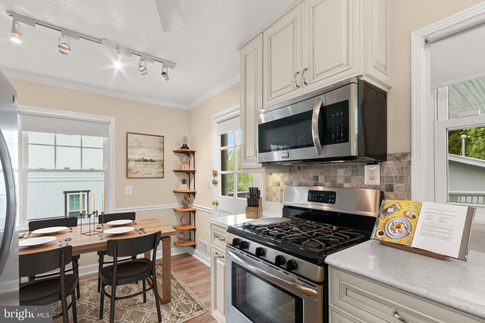 HOMEWOOD - Residential