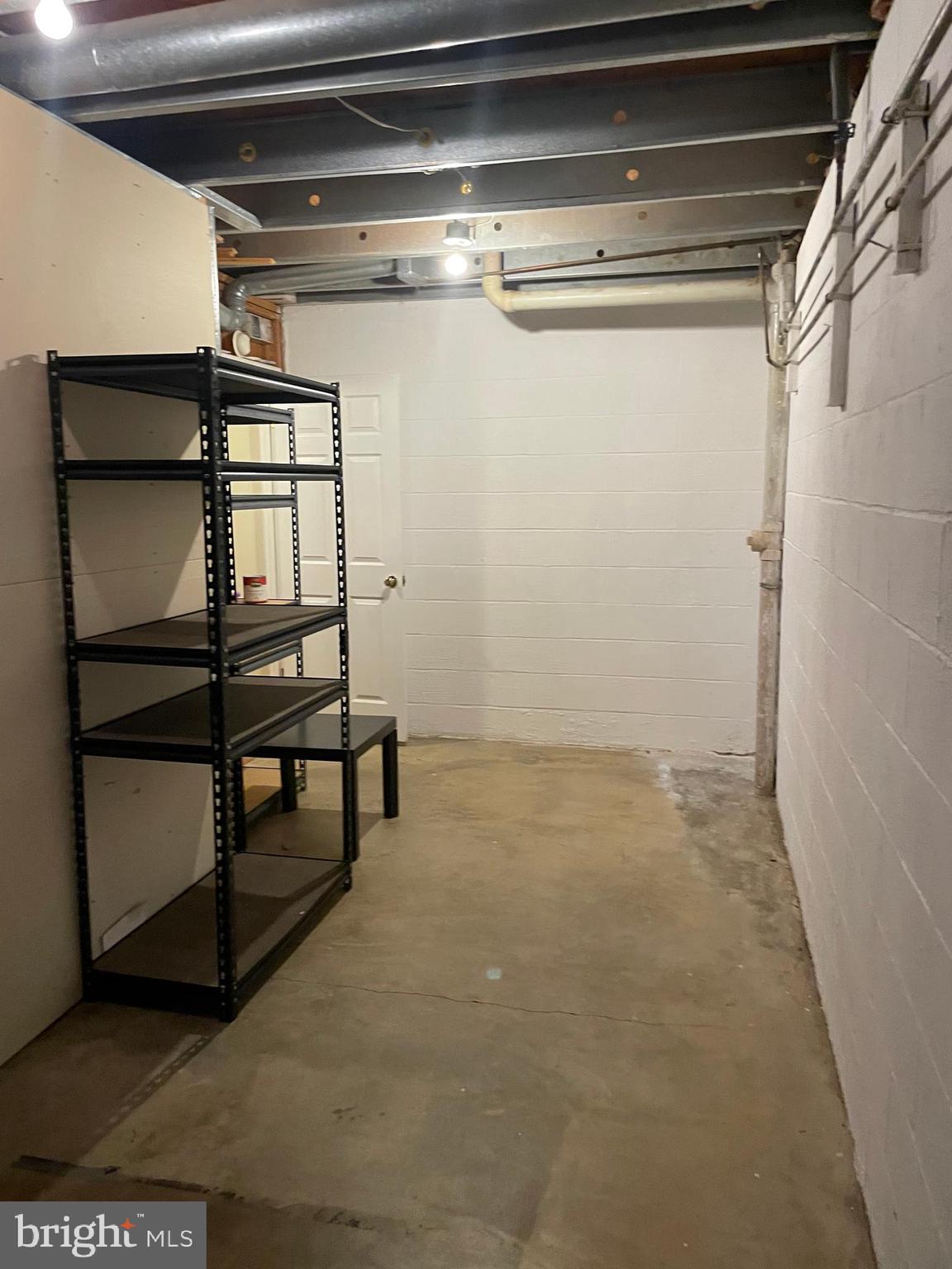 OLD MILL COMMUNITY - Residential Lease