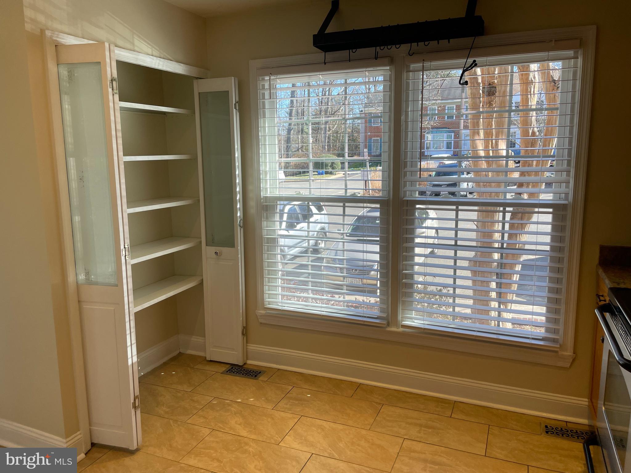 OLD MILL COMMUNITY - Residential Lease