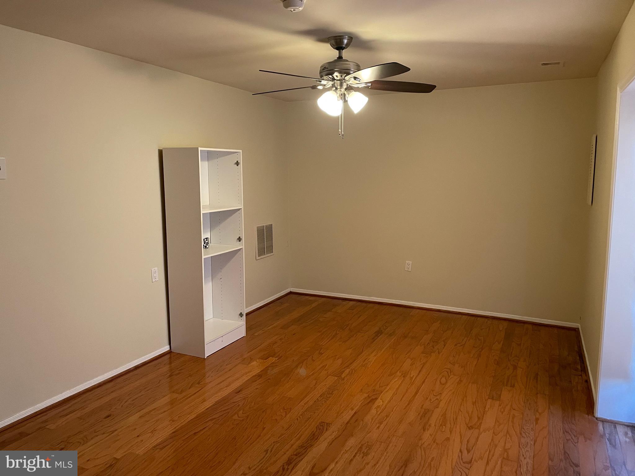 OLD MILL COMMUNITY - Residential Lease