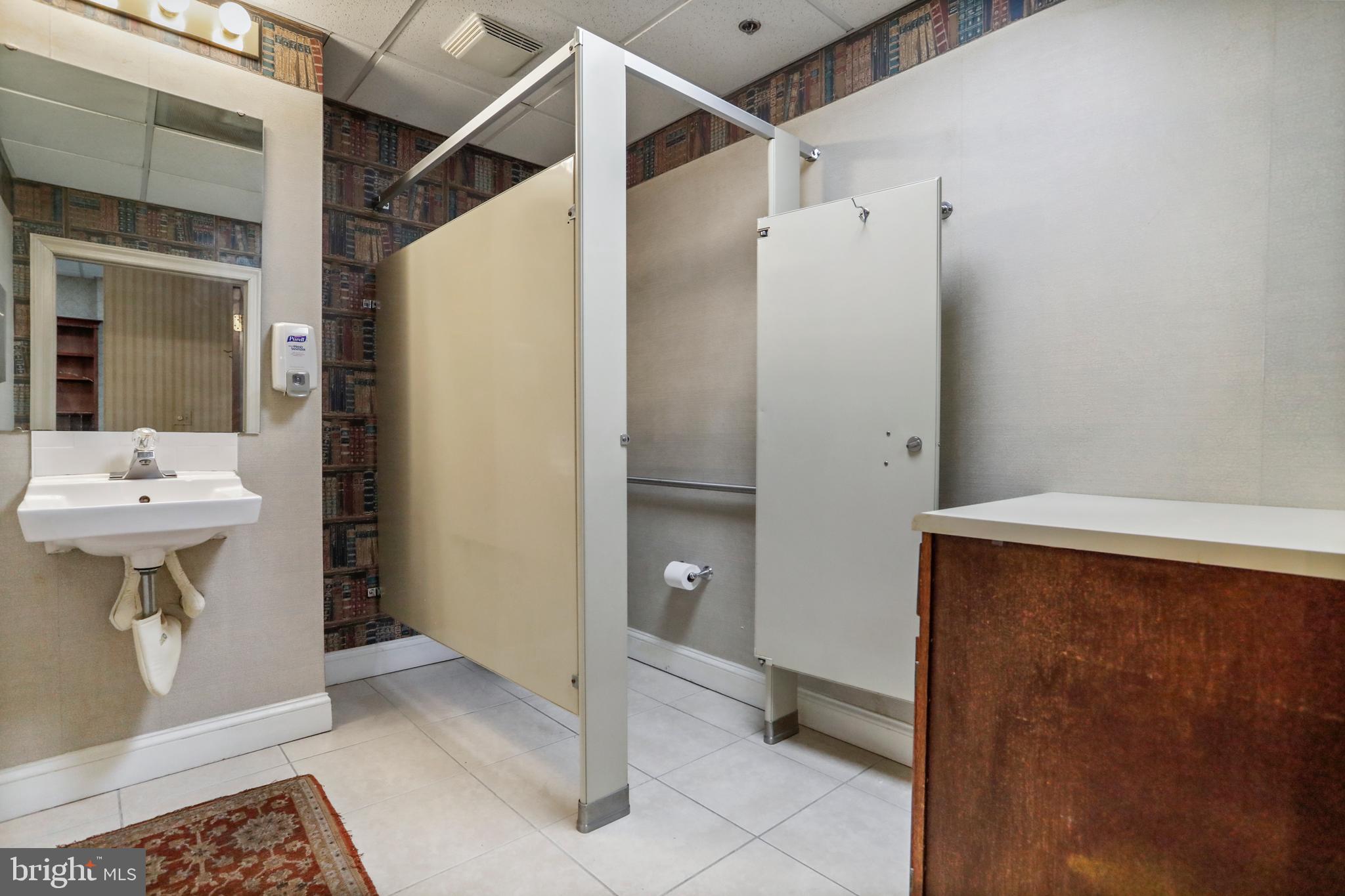 NONE AVAILABLE - Commercial Lease