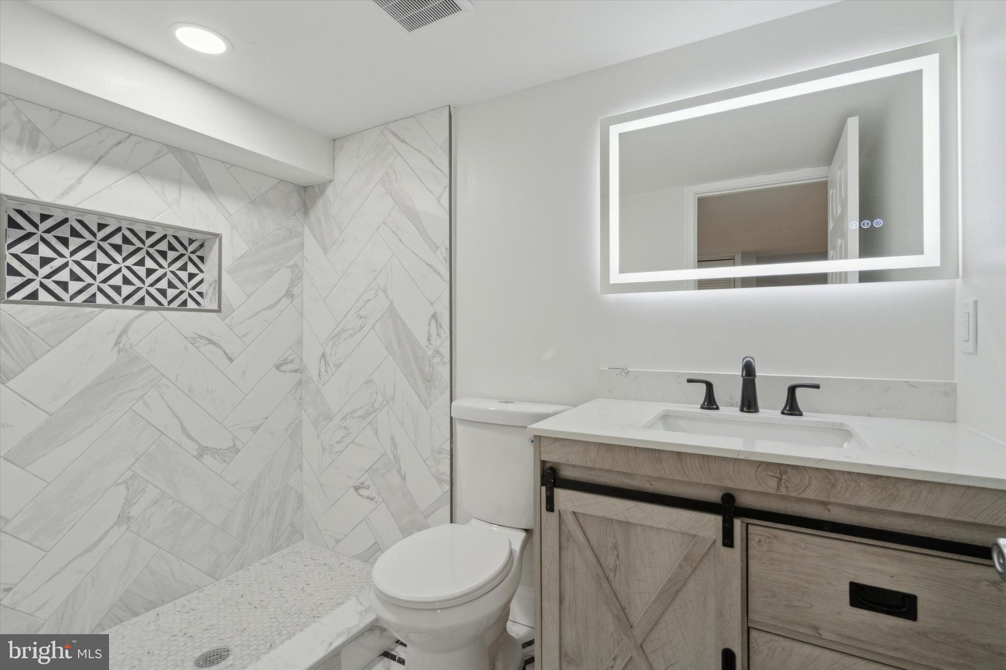 FRANKFORD - Residential