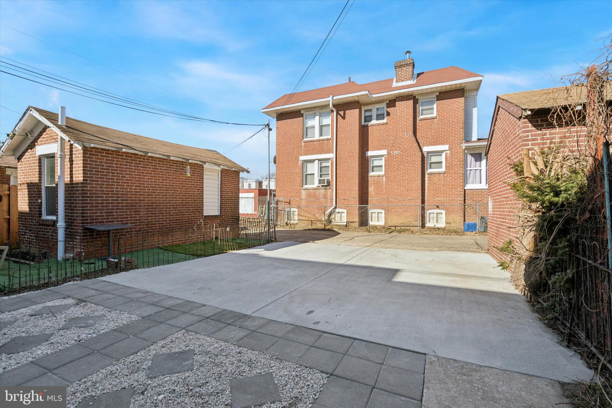 FRANKFORD - Residential