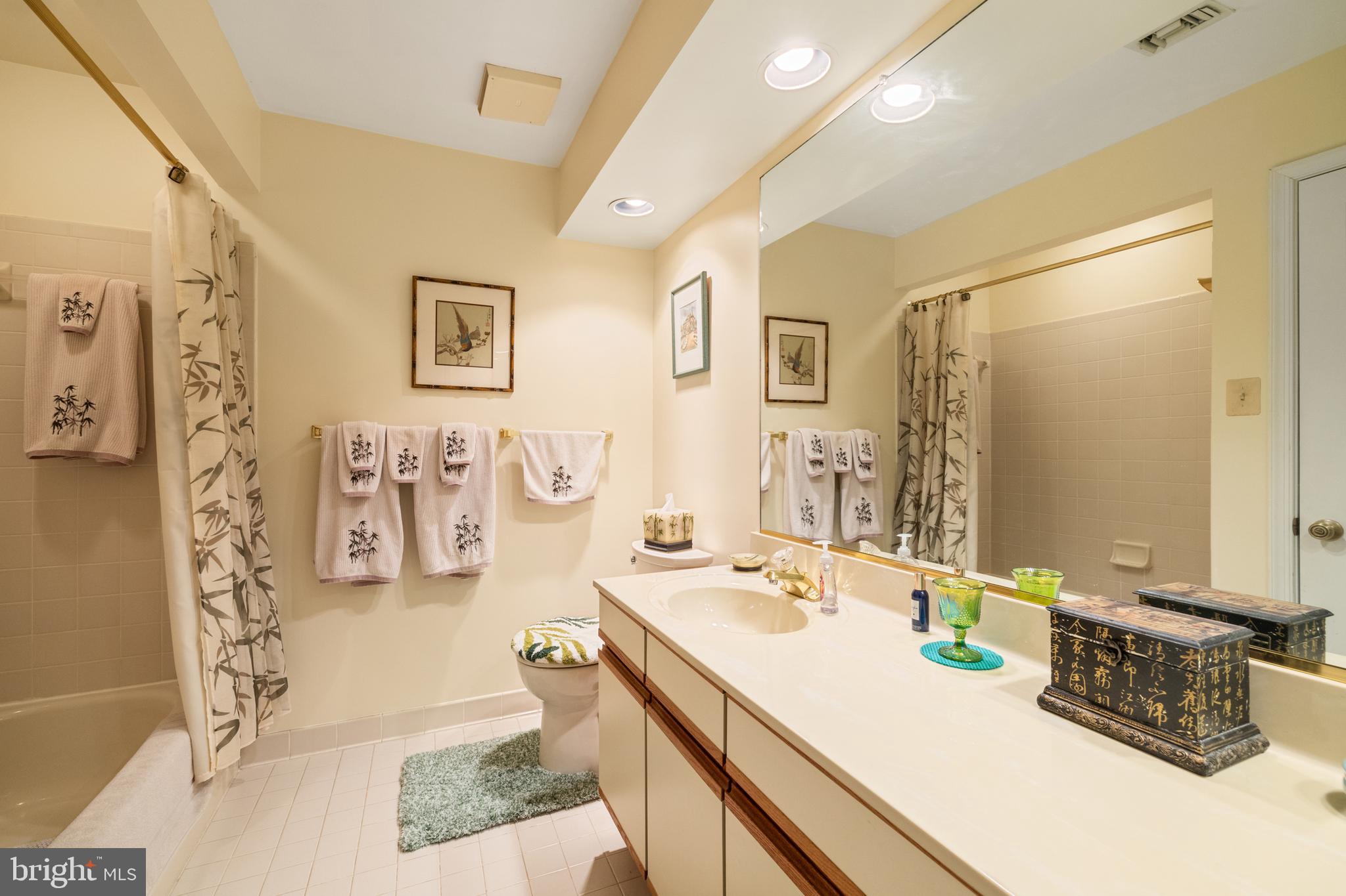 RIVA TRACE - Residential