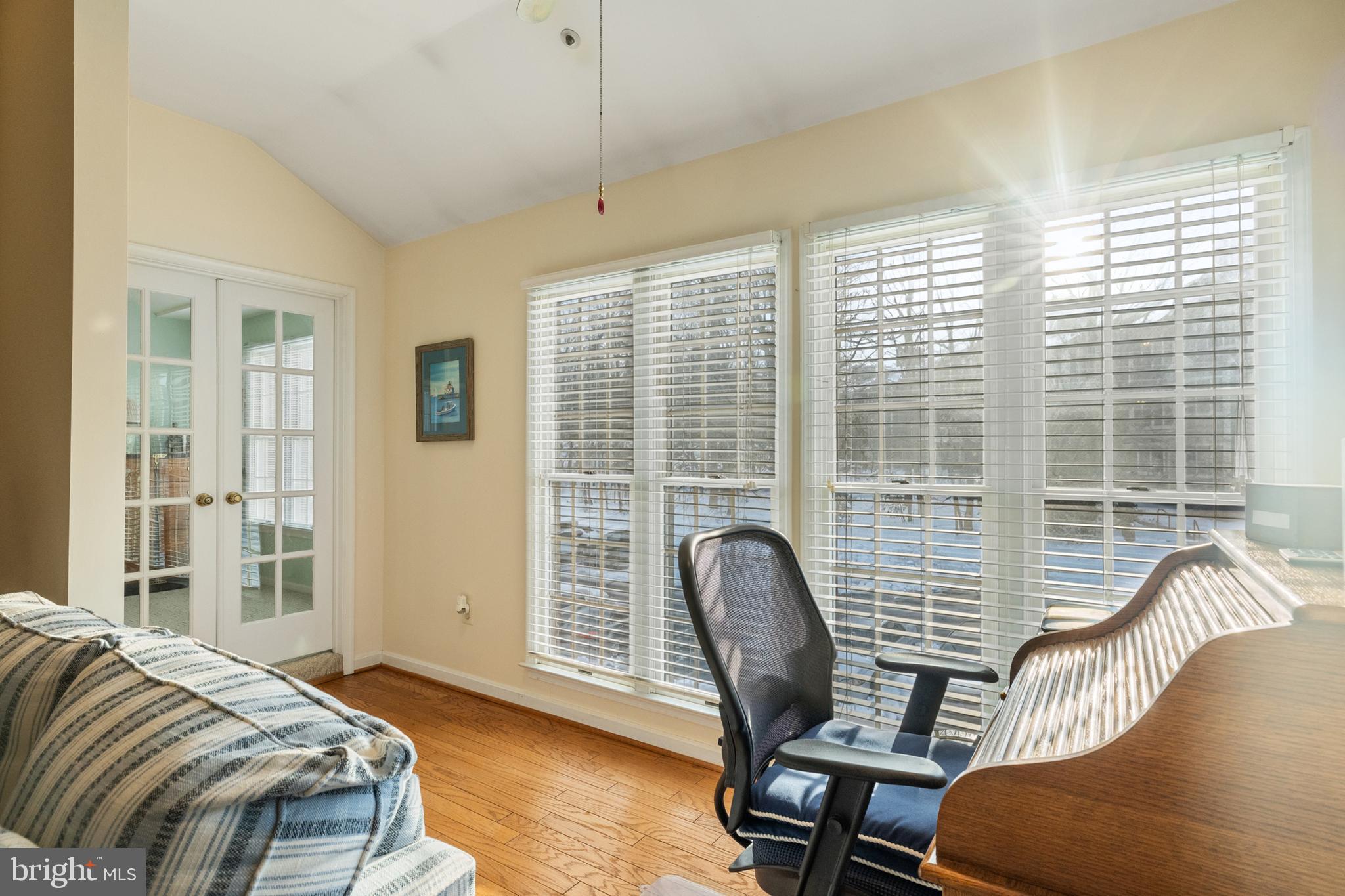 2702 SUMMERVIEW WAY 303