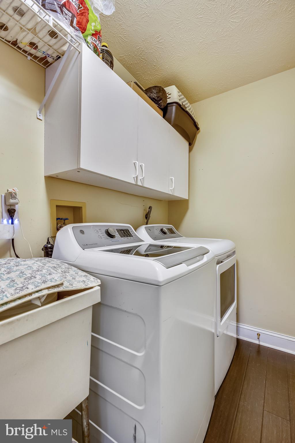 PINEY ORCHARD - Residential