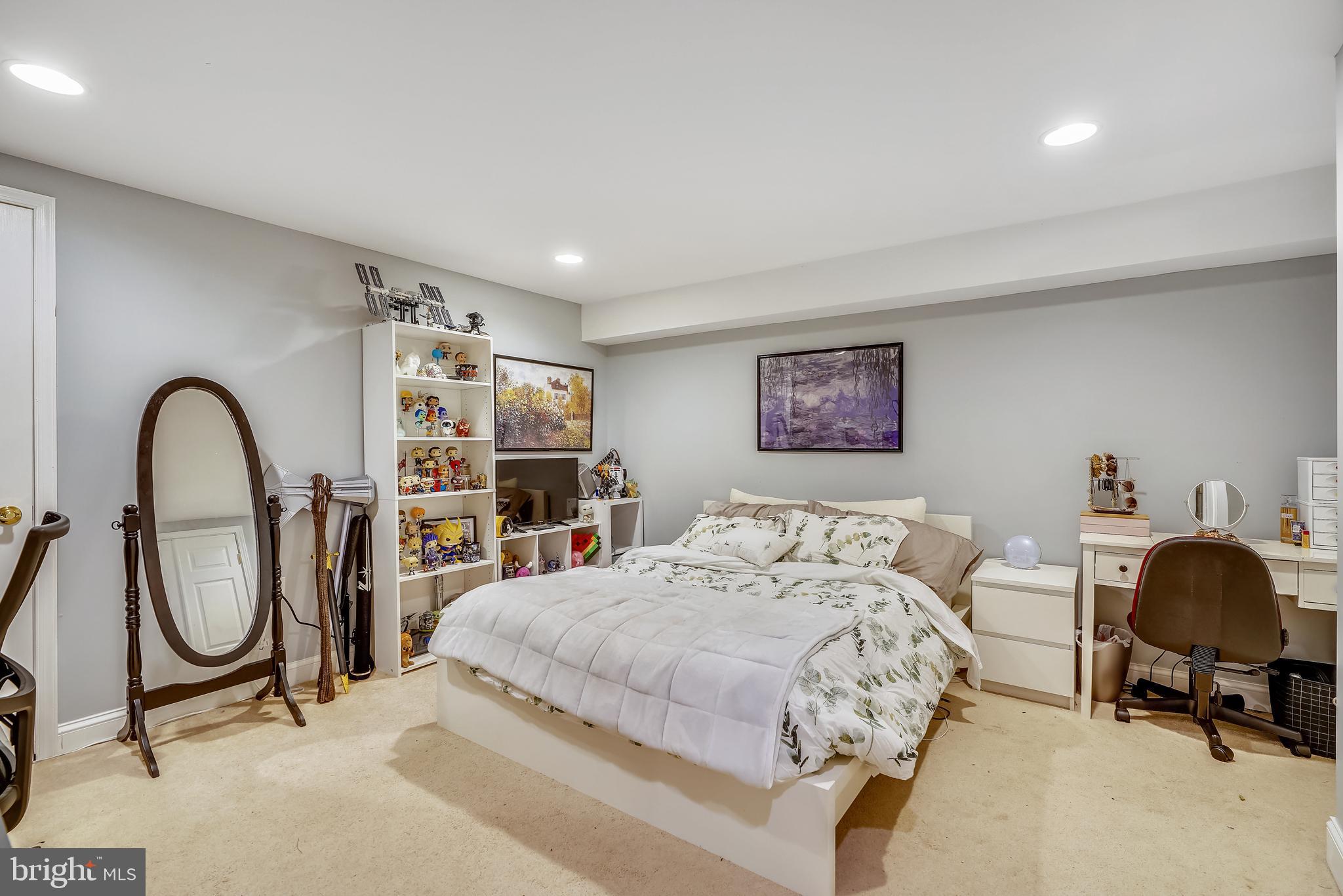 PINEY ORCHARD - Residential