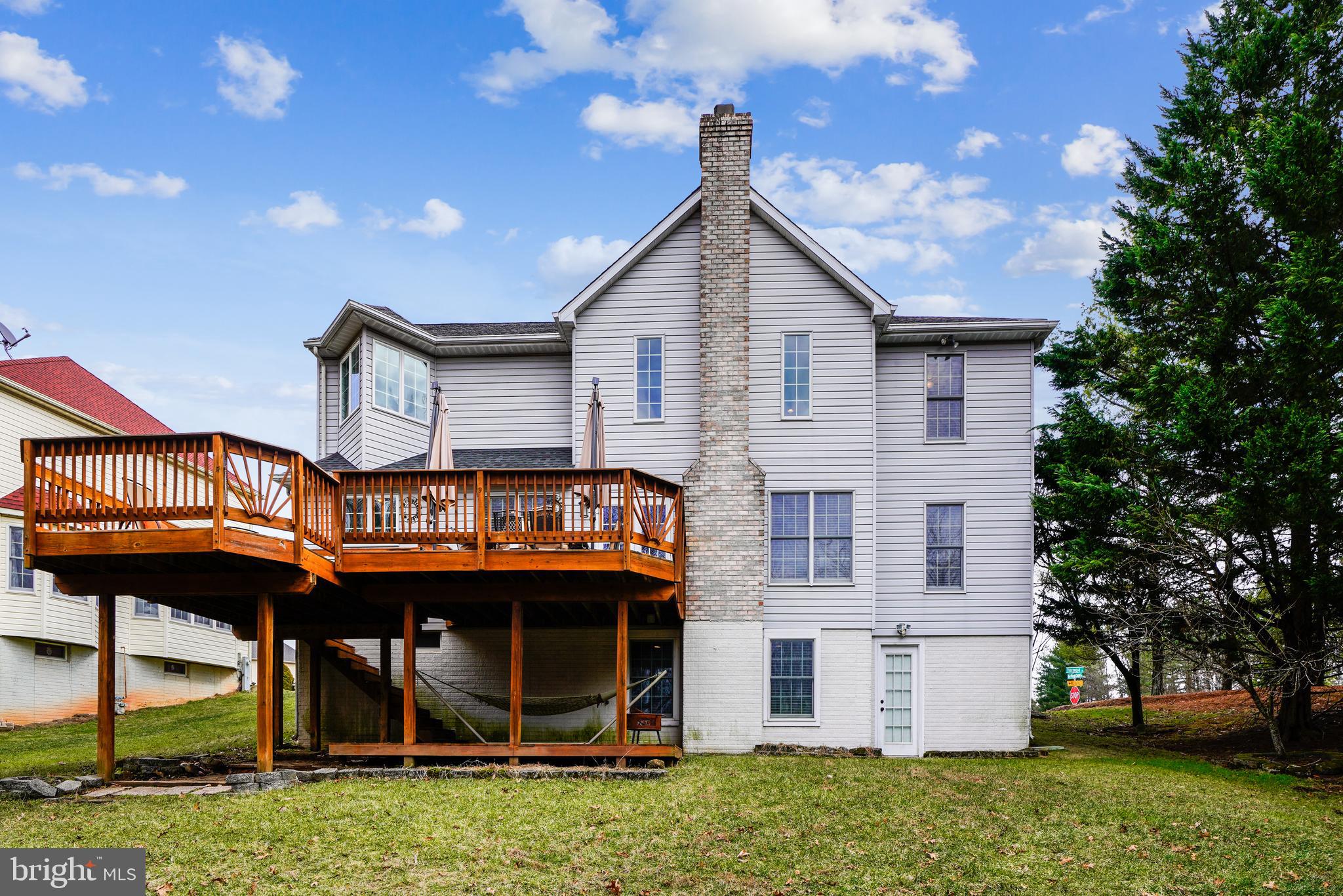 PINEY ORCHARD - Residential