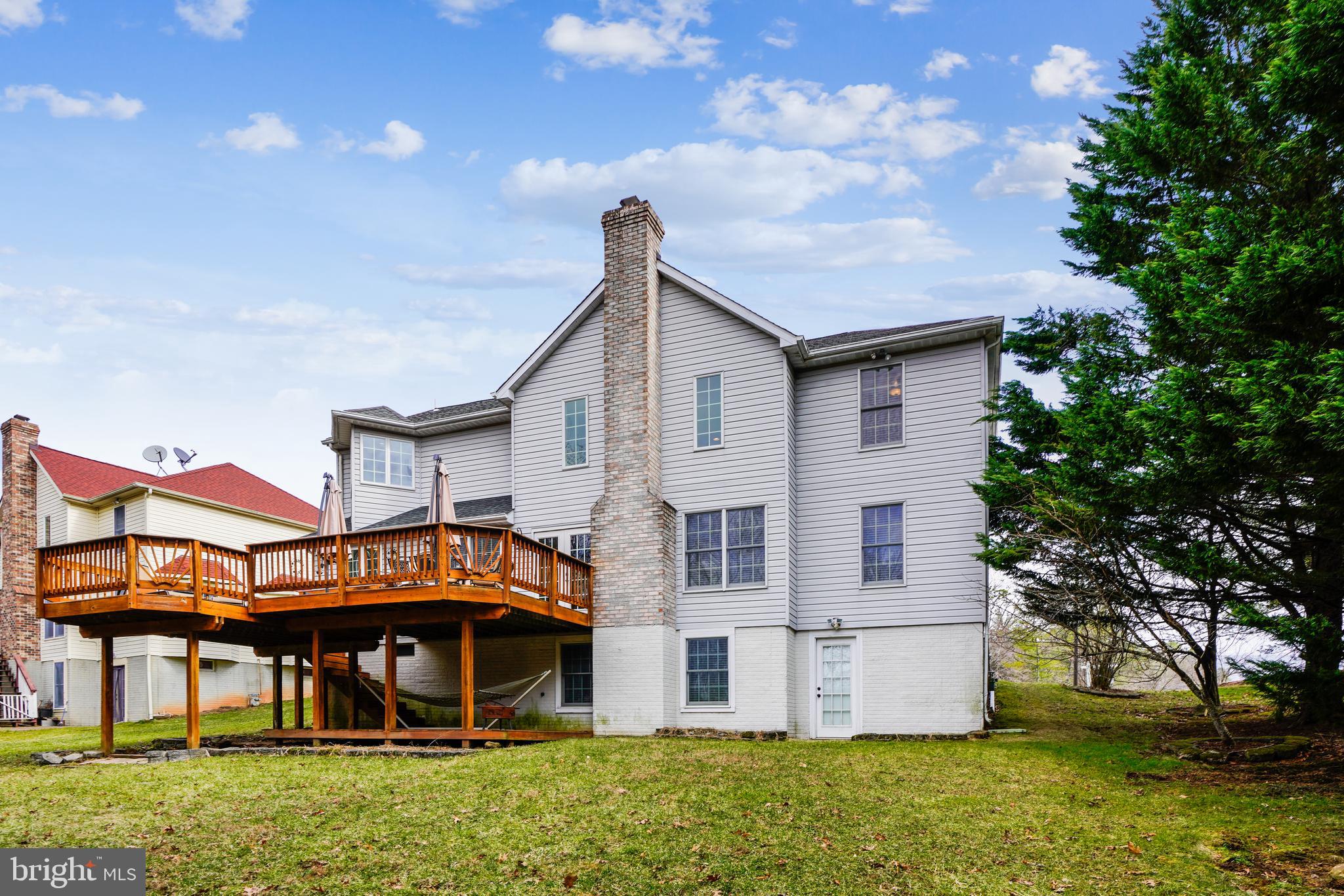 PINEY ORCHARD - Residential