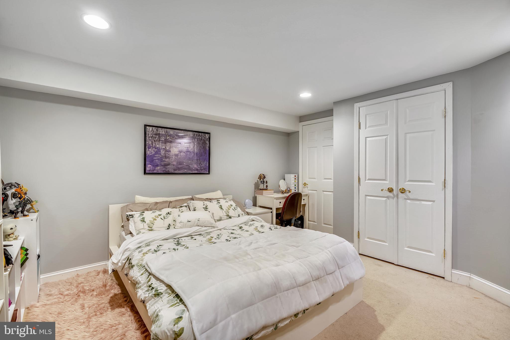 PINEY ORCHARD - Residential