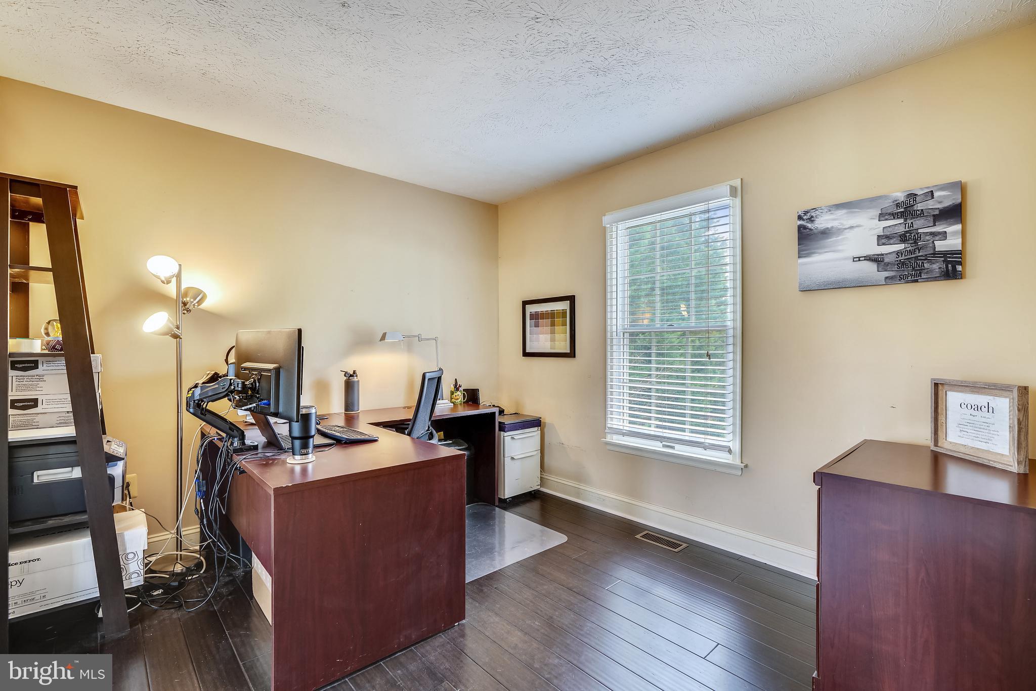 PINEY ORCHARD - Residential