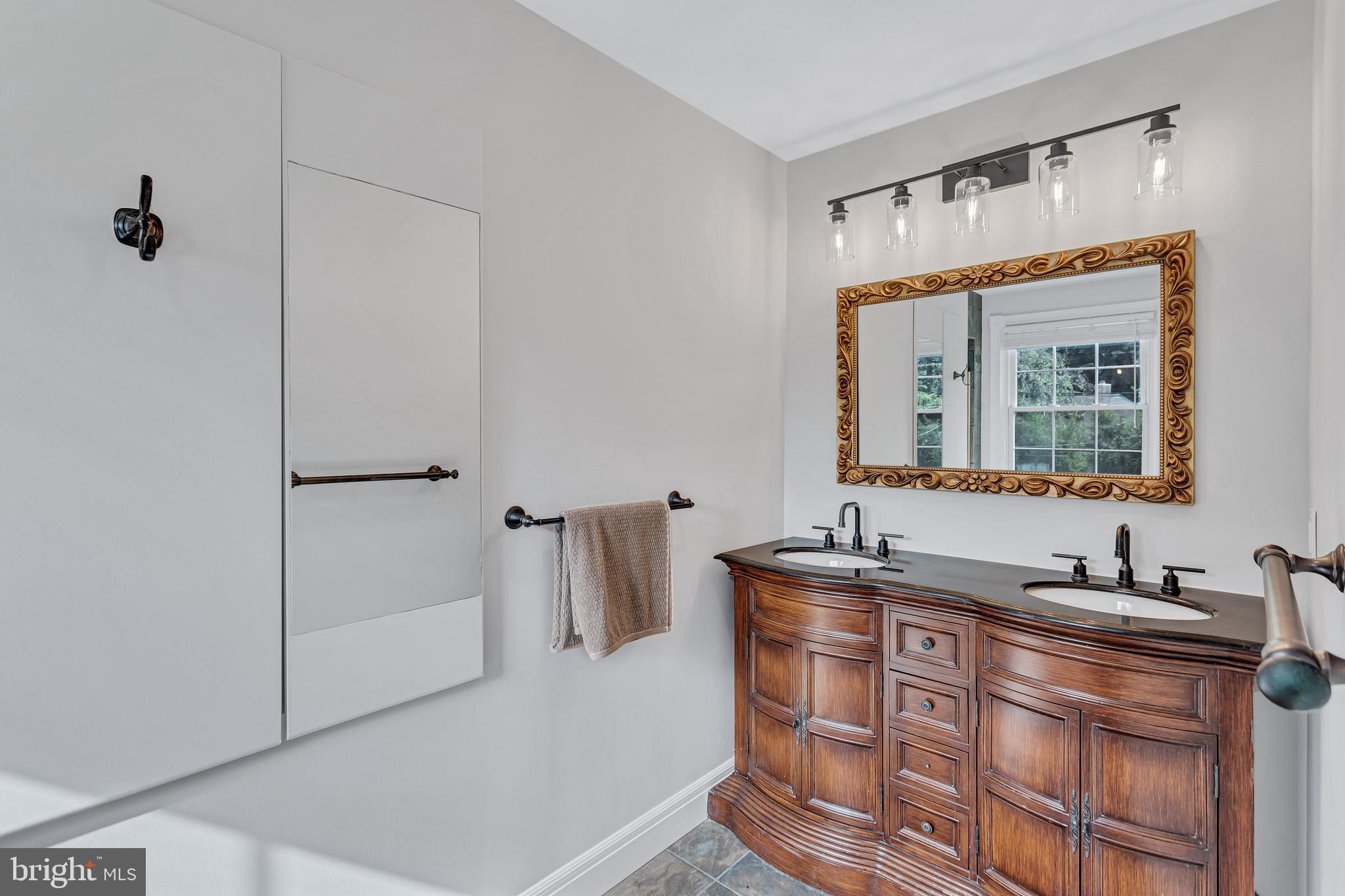 STIRLING FOREST - Residential