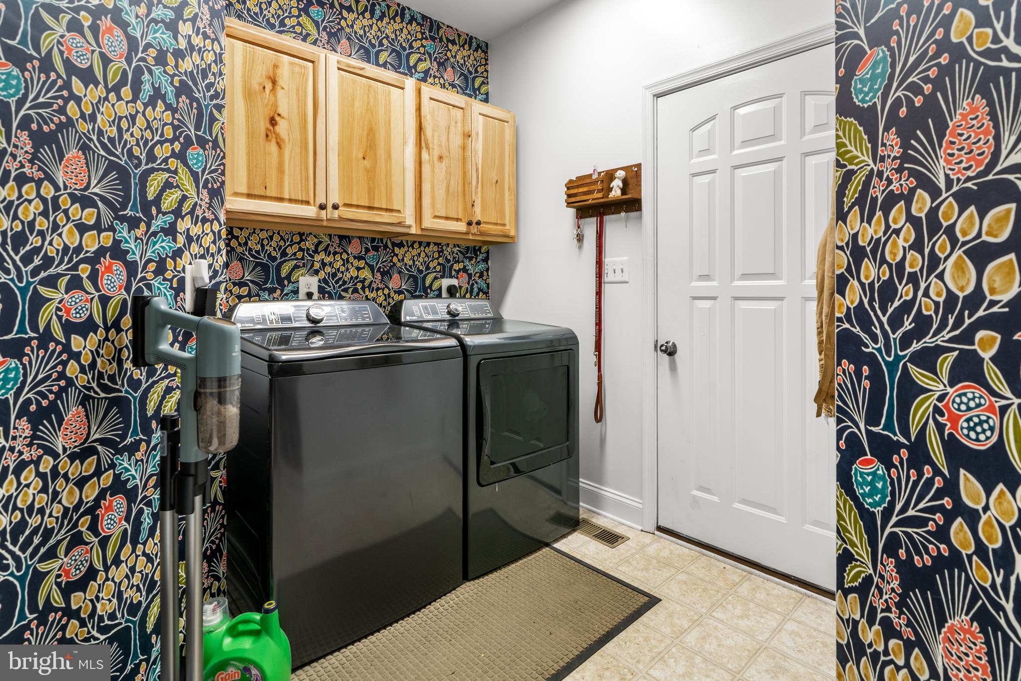 ROUSBY HALL WOODS - Residential