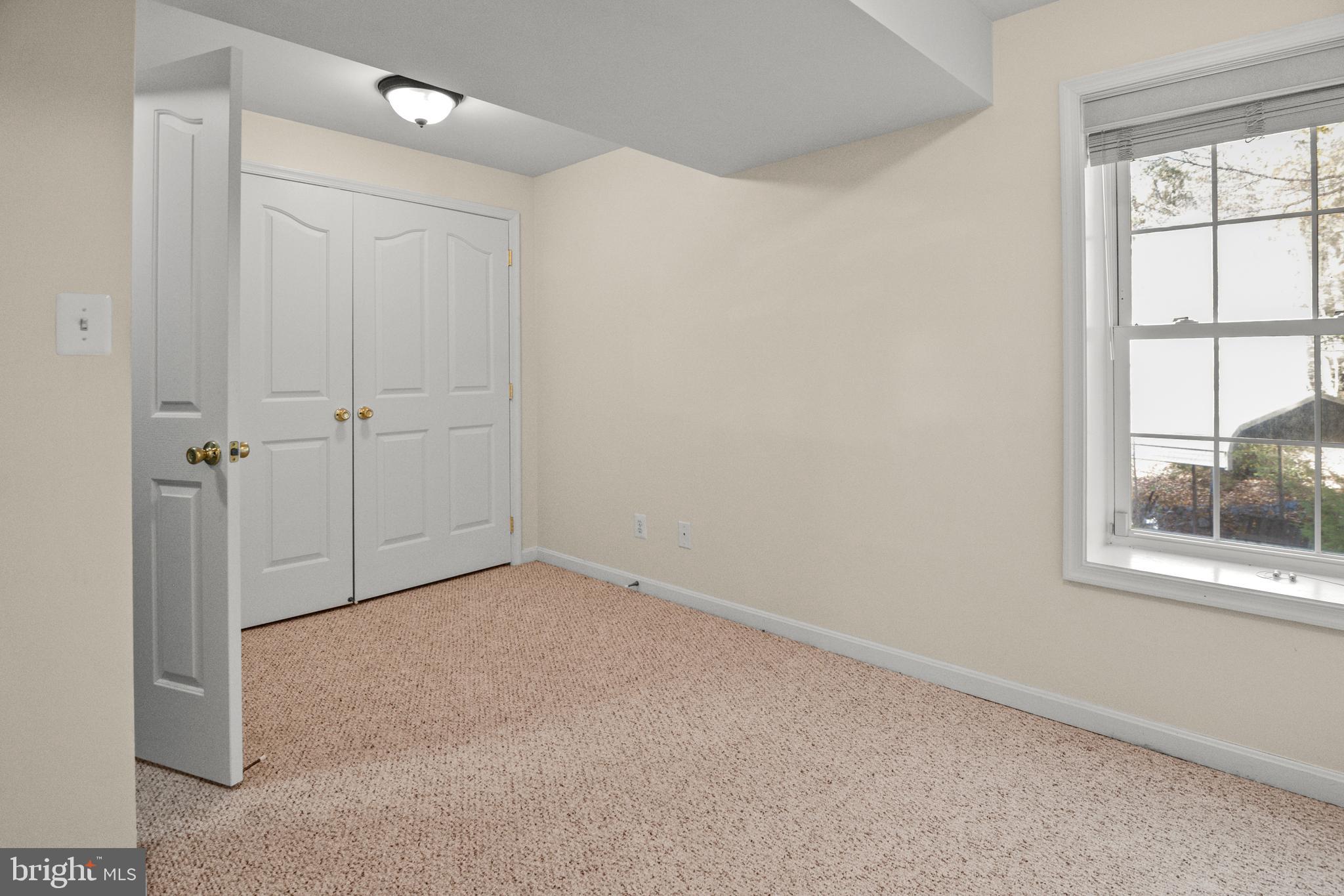 ROUSBY HALL WOODS - Residential