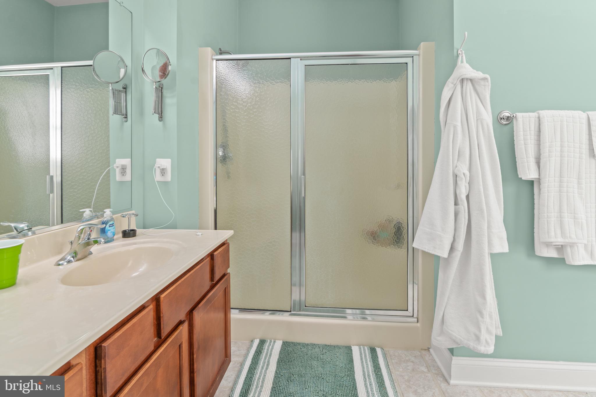 ROUSBY HALL WOODS - Residential