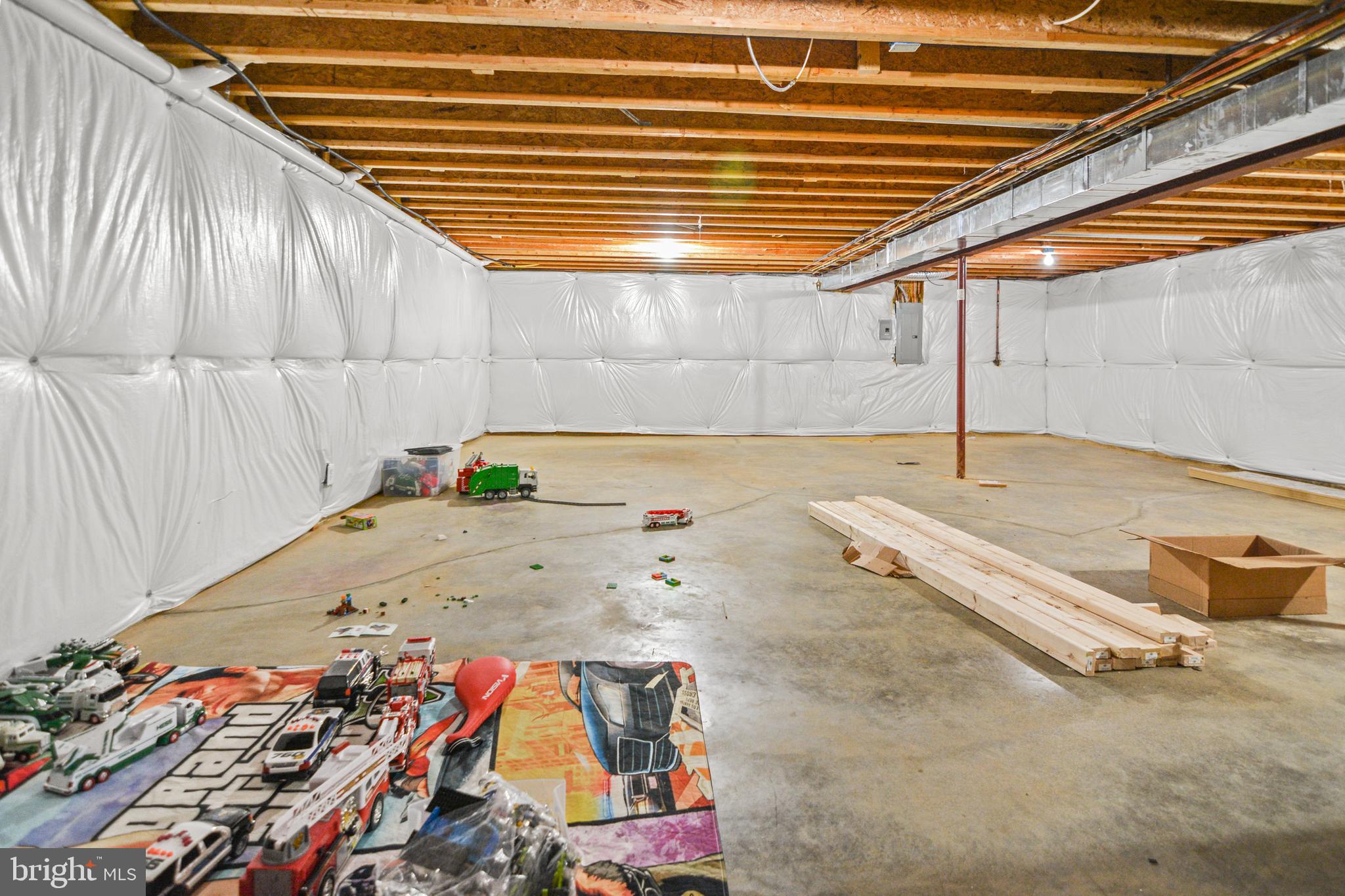 ROUSBY HALL WOODS - Residential