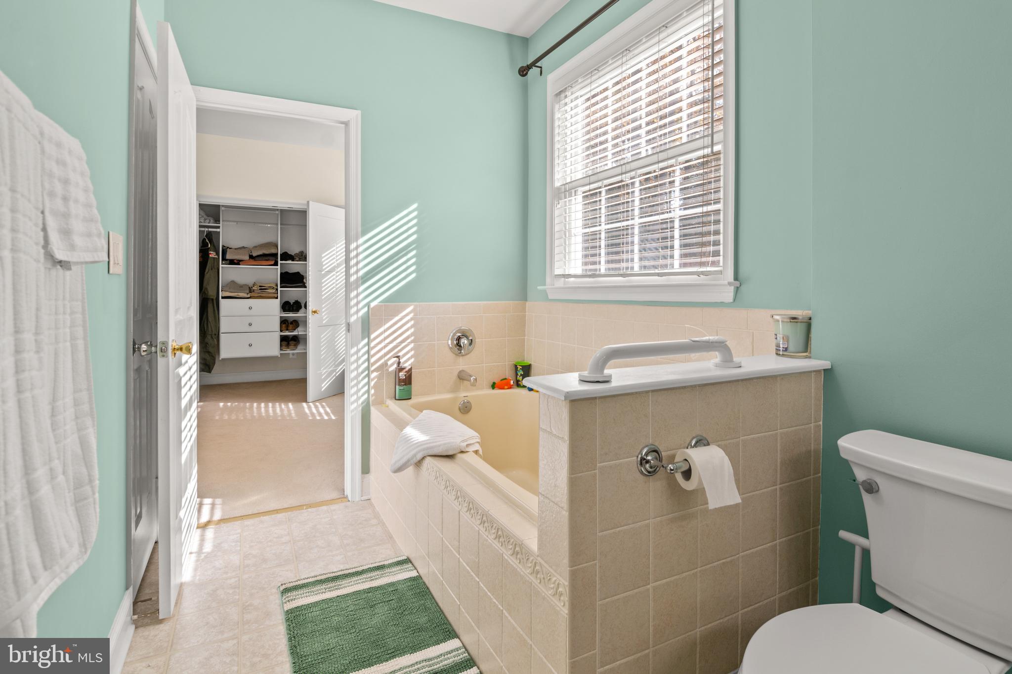 ROUSBY HALL WOODS - Residential