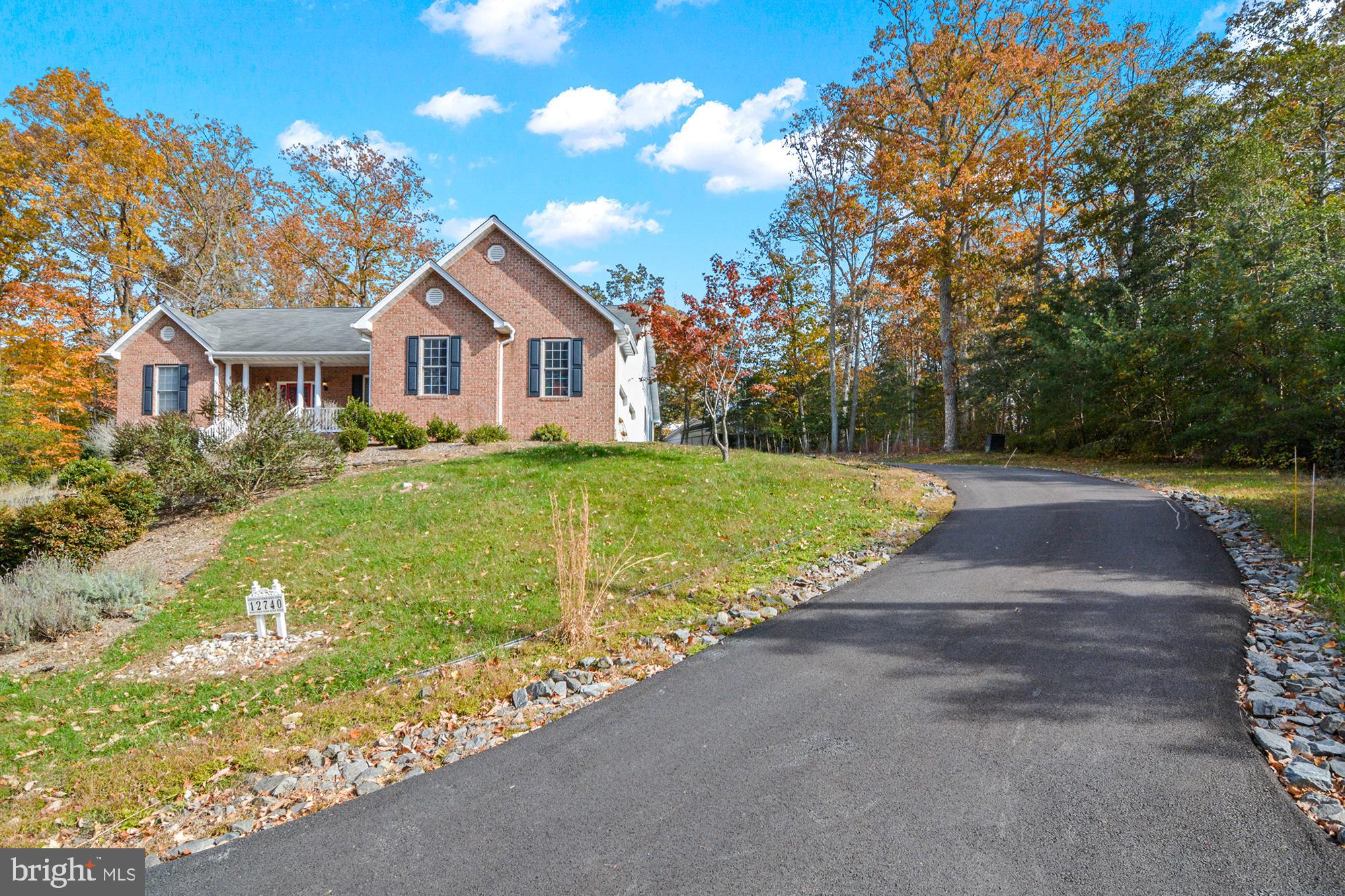 ROUSBY HALL WOODS - Residential