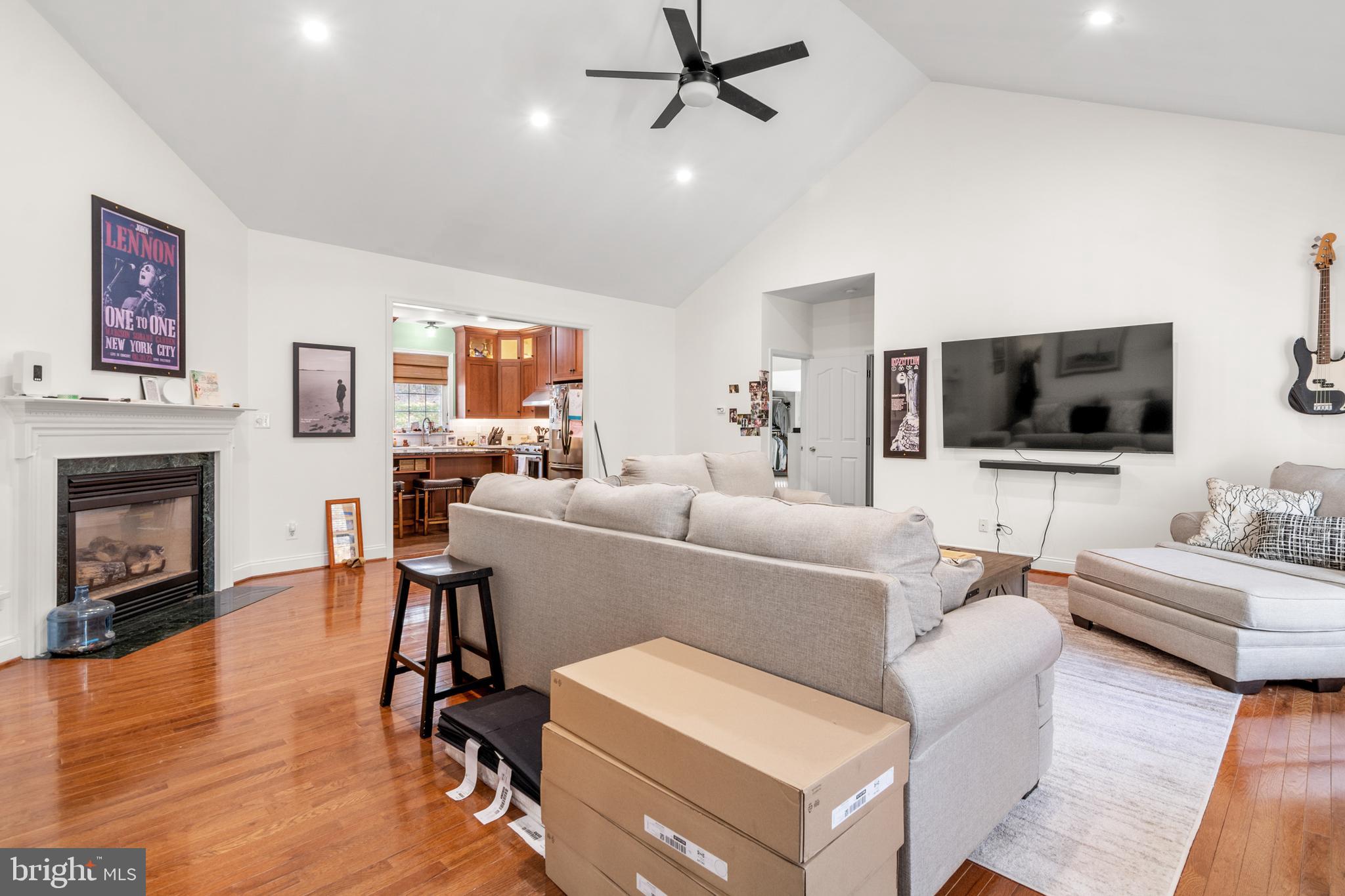 ROUSBY HALL WOODS - Residential