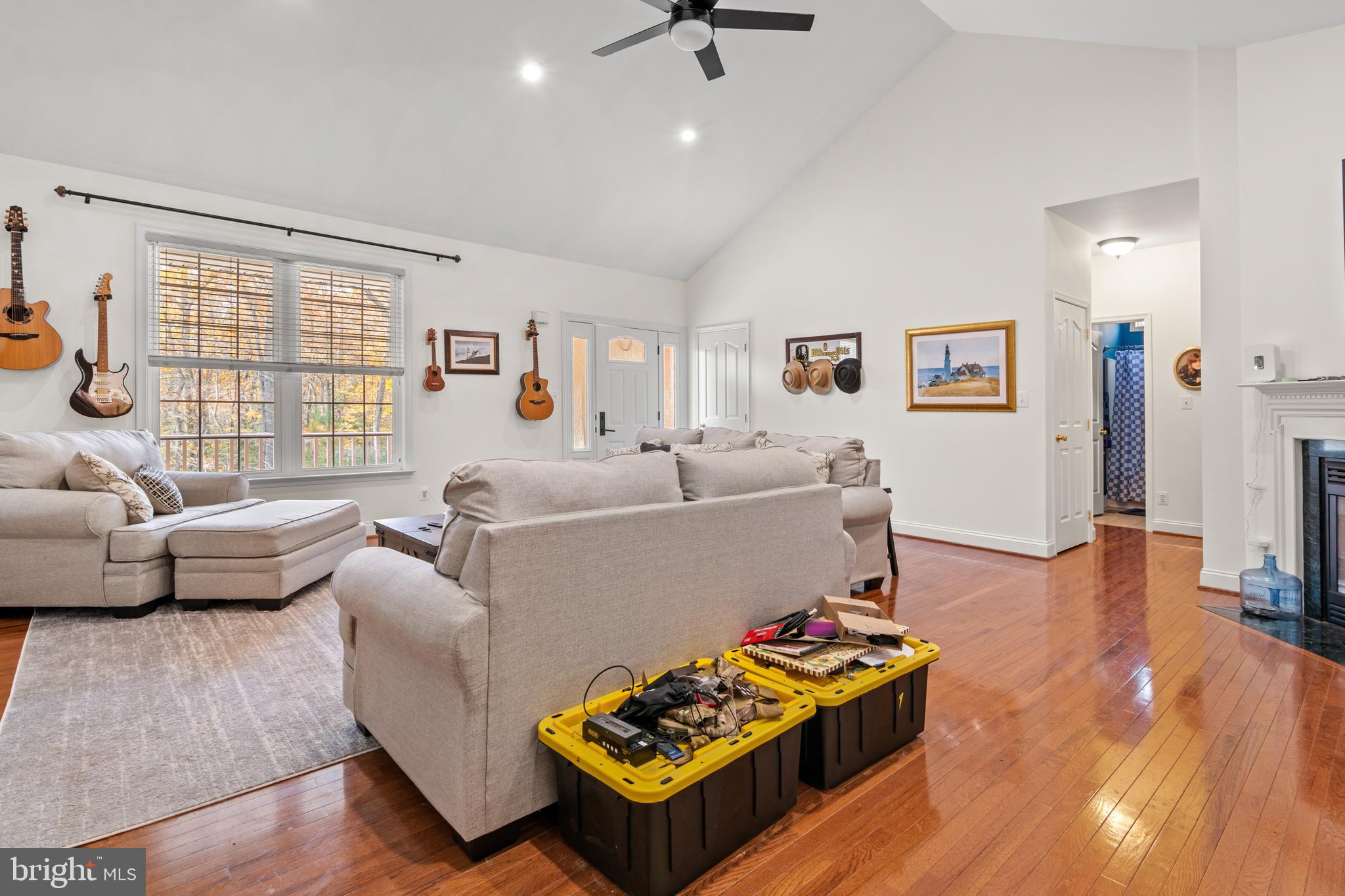 ROUSBY HALL WOODS - Residential