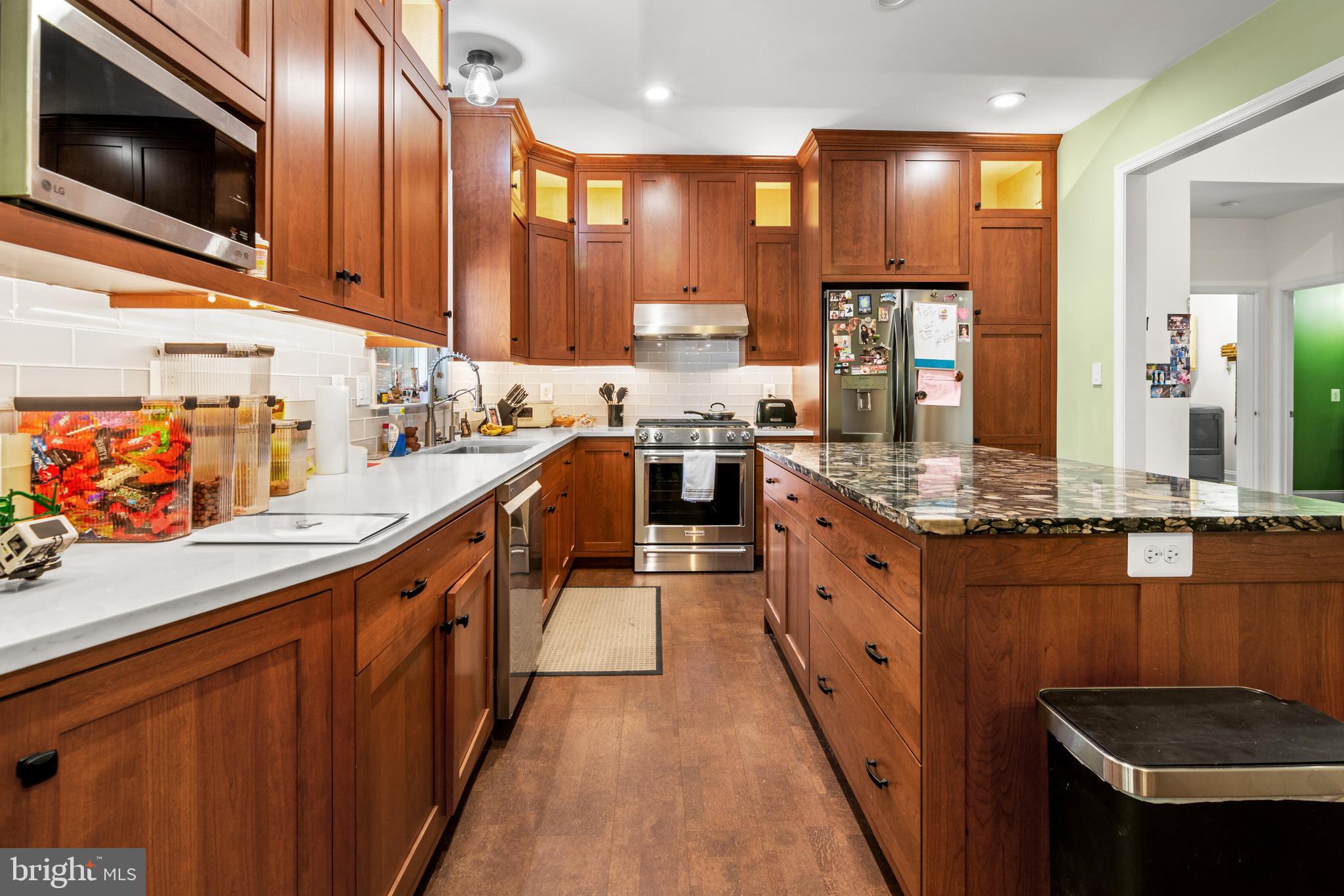 ROUSBY HALL WOODS - Residential