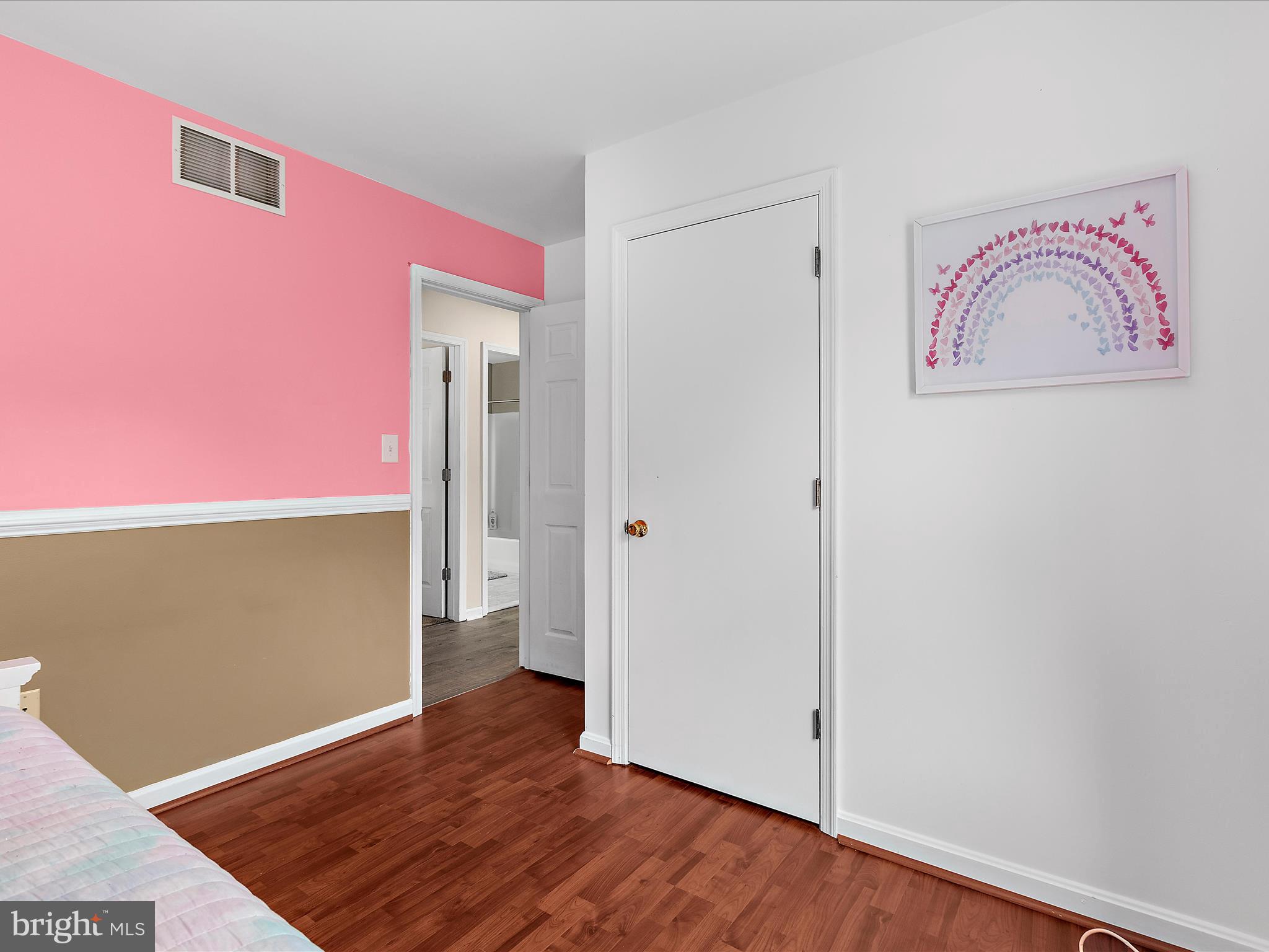 PASADENA PINES - Residential