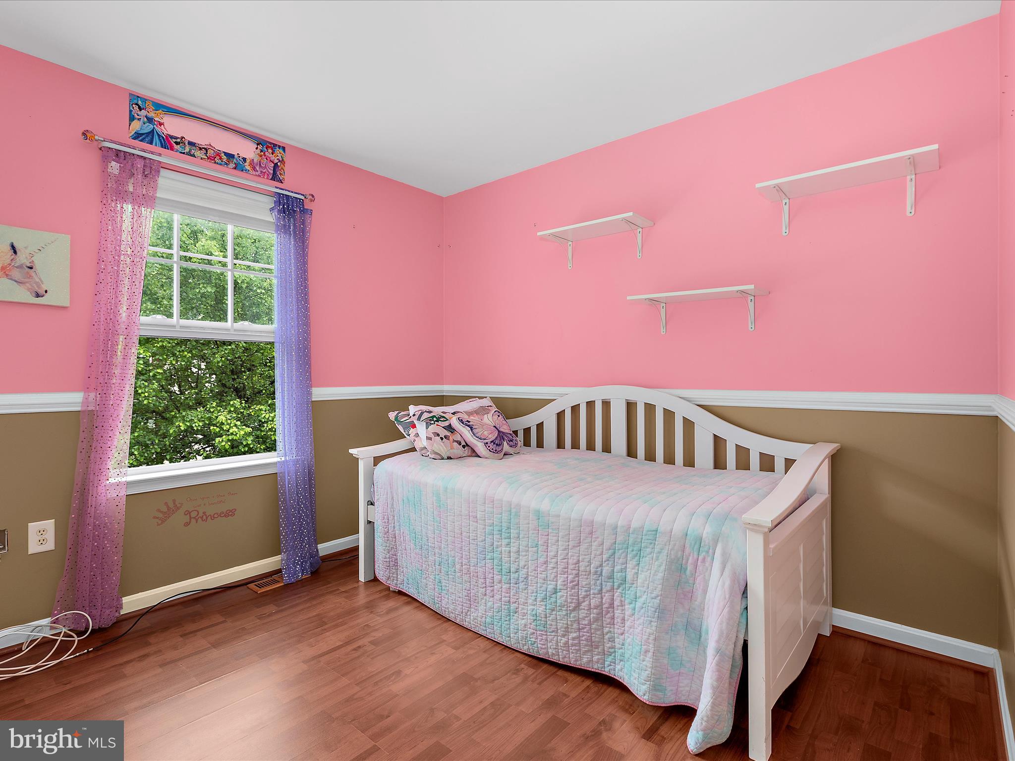 PASADENA PINES - Residential